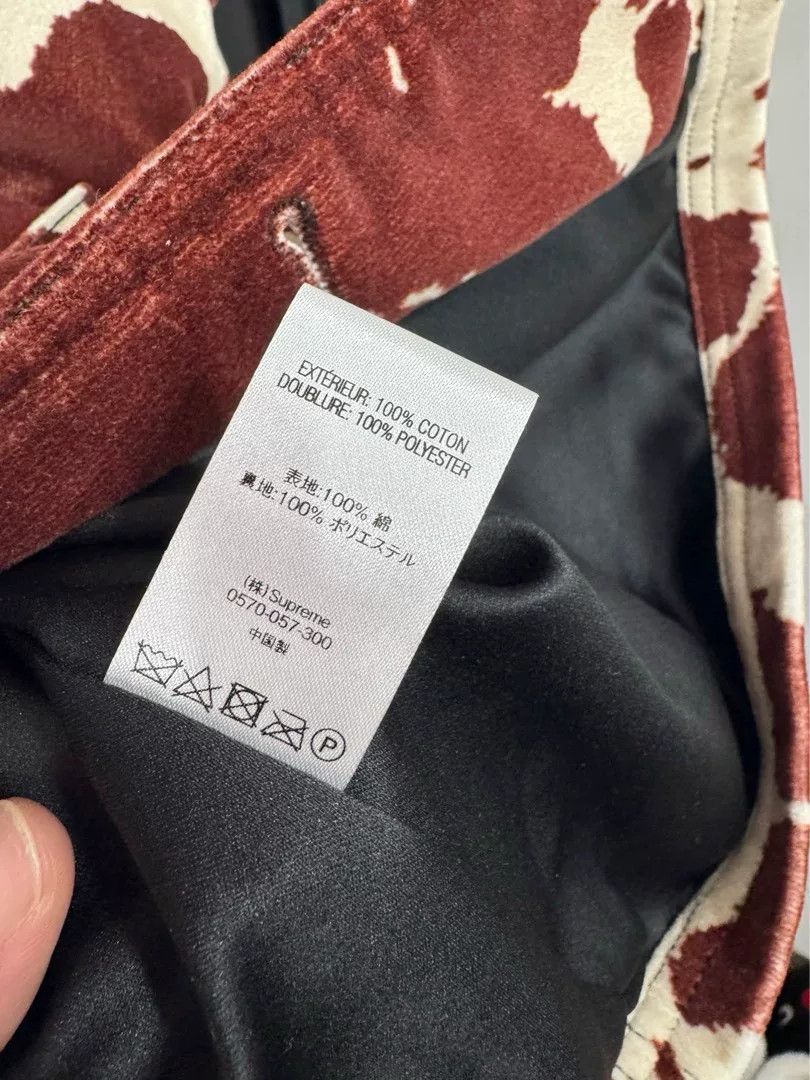 Supreme supreme cow print jacket in size M Size US M / EU 48-50 / 2 - 4 Thumbnail