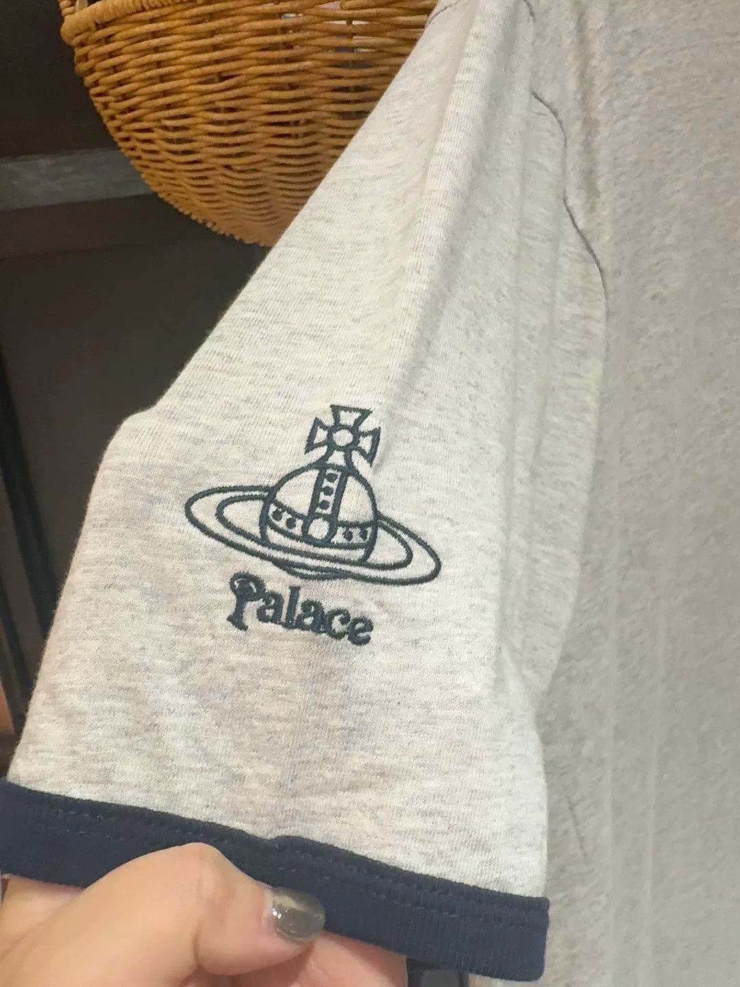Vivienne Westwood vivienne westwood palace graphic short-sleeve t-shirt Size US XL / EU 56 / 4 - 3 Thumbnail