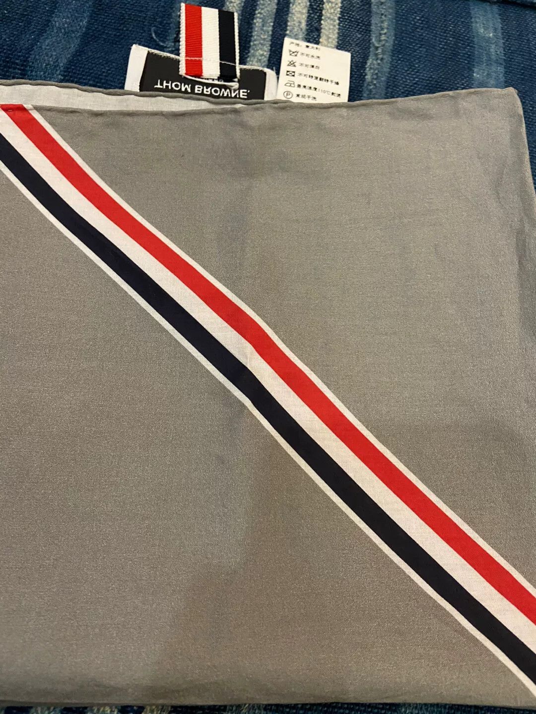 Thom Browne thom browne pocket square with stripe detail Size ONE SIZE - 2 Thumbnail