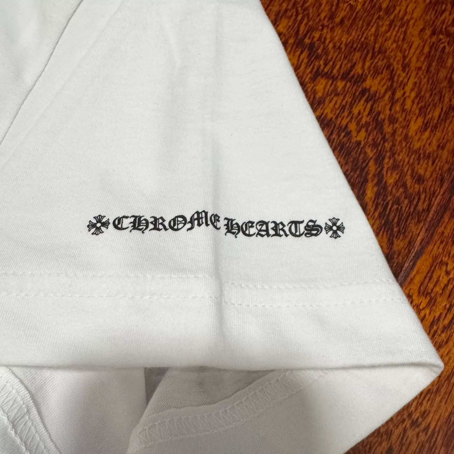Chrome Hearts chrome hearts white short sleeve t-shirt Size US L / EU 52-54 / 3 - 5 Thumbnail
