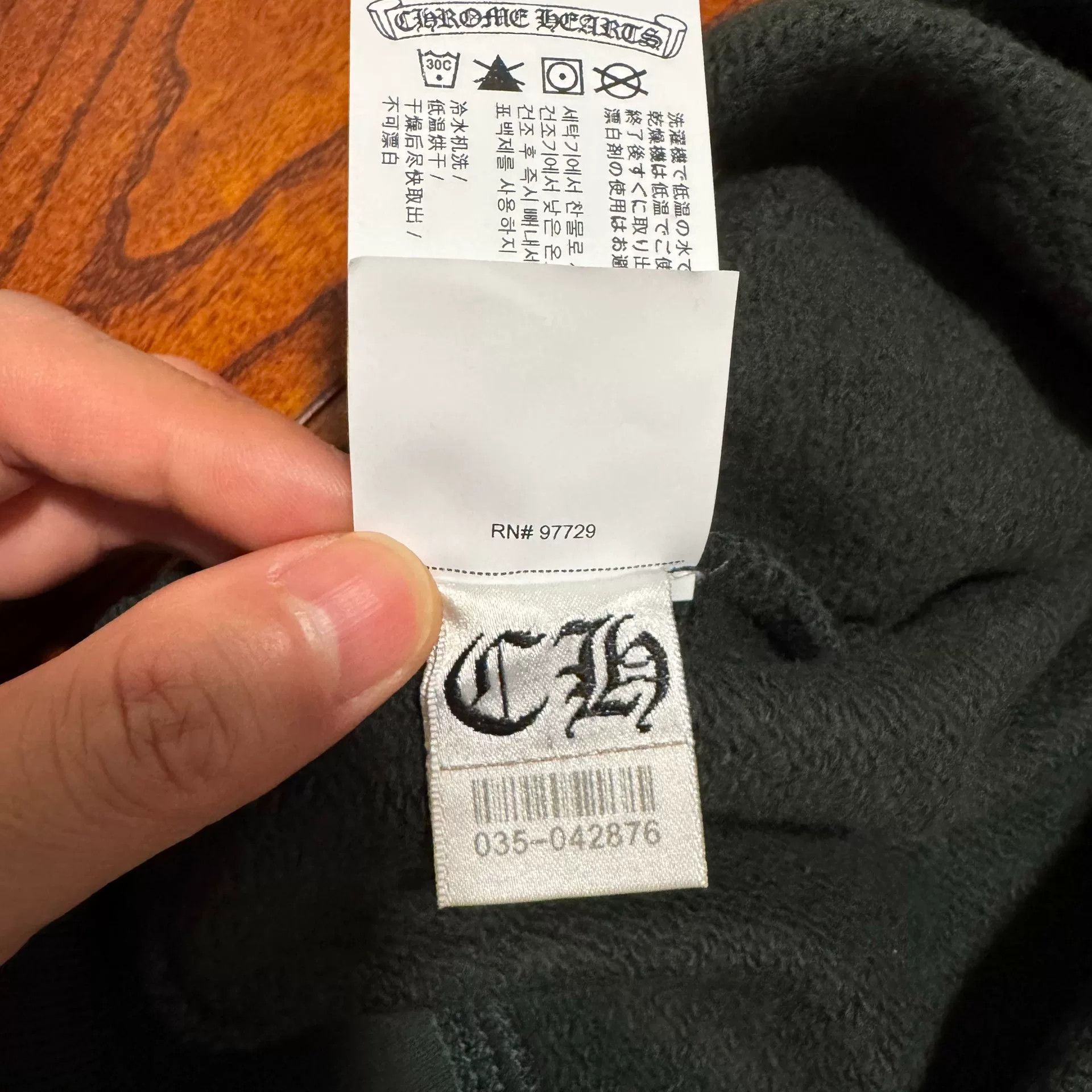 Chrome Hearts chrome hearts green embroidered short sleeve sweatshirt Size US M / EU 48-50 / 2 - 9 Thumbnail
