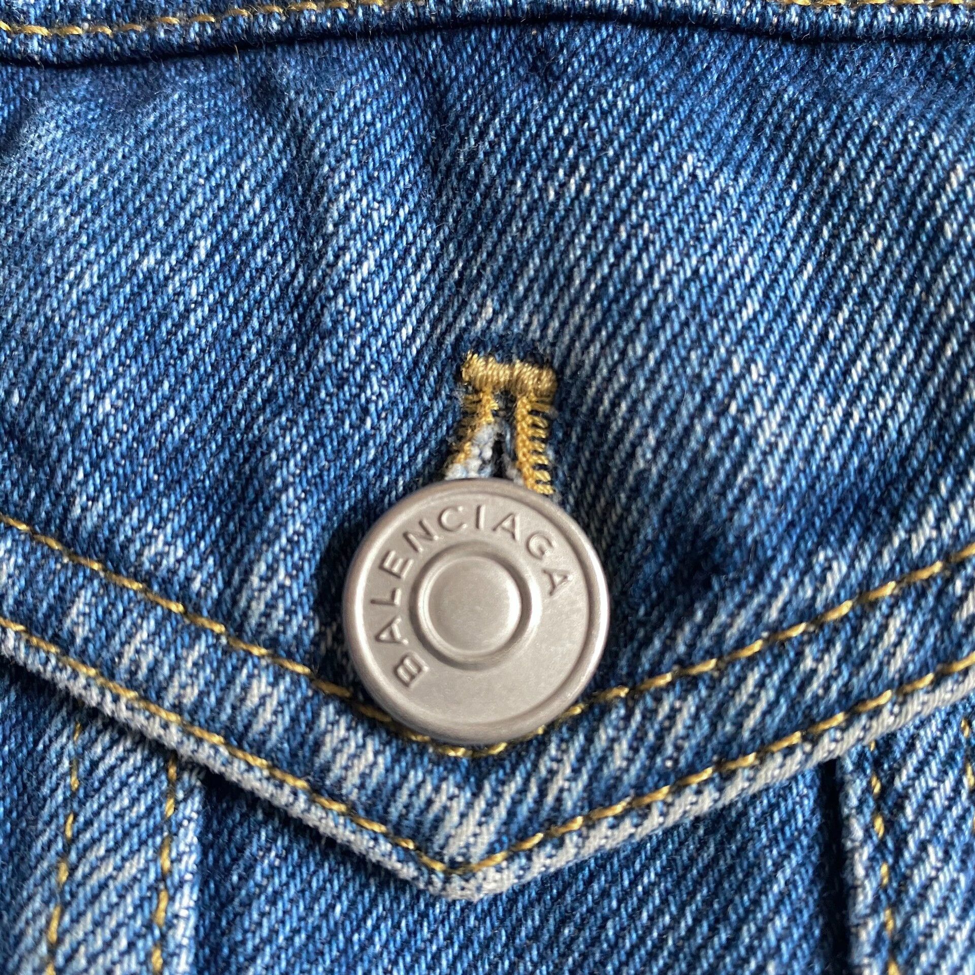 Balenciaga Balenciaga Distressed Denim Jacket for Unisex Size US S / EU 44-46 / 1 - 4 Thumbnail