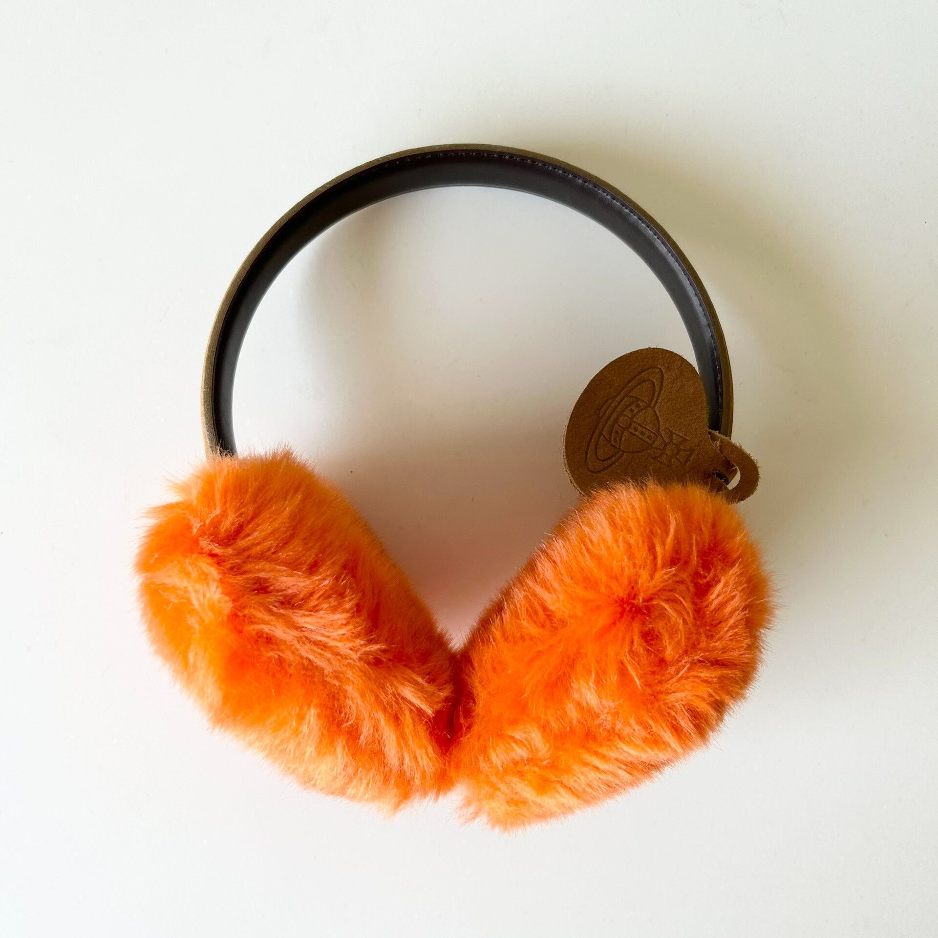Vivienne Westwood vivienne westwood heart-shaped fluffy ear muffs Size ONE SIZE - 4 Thumbnail