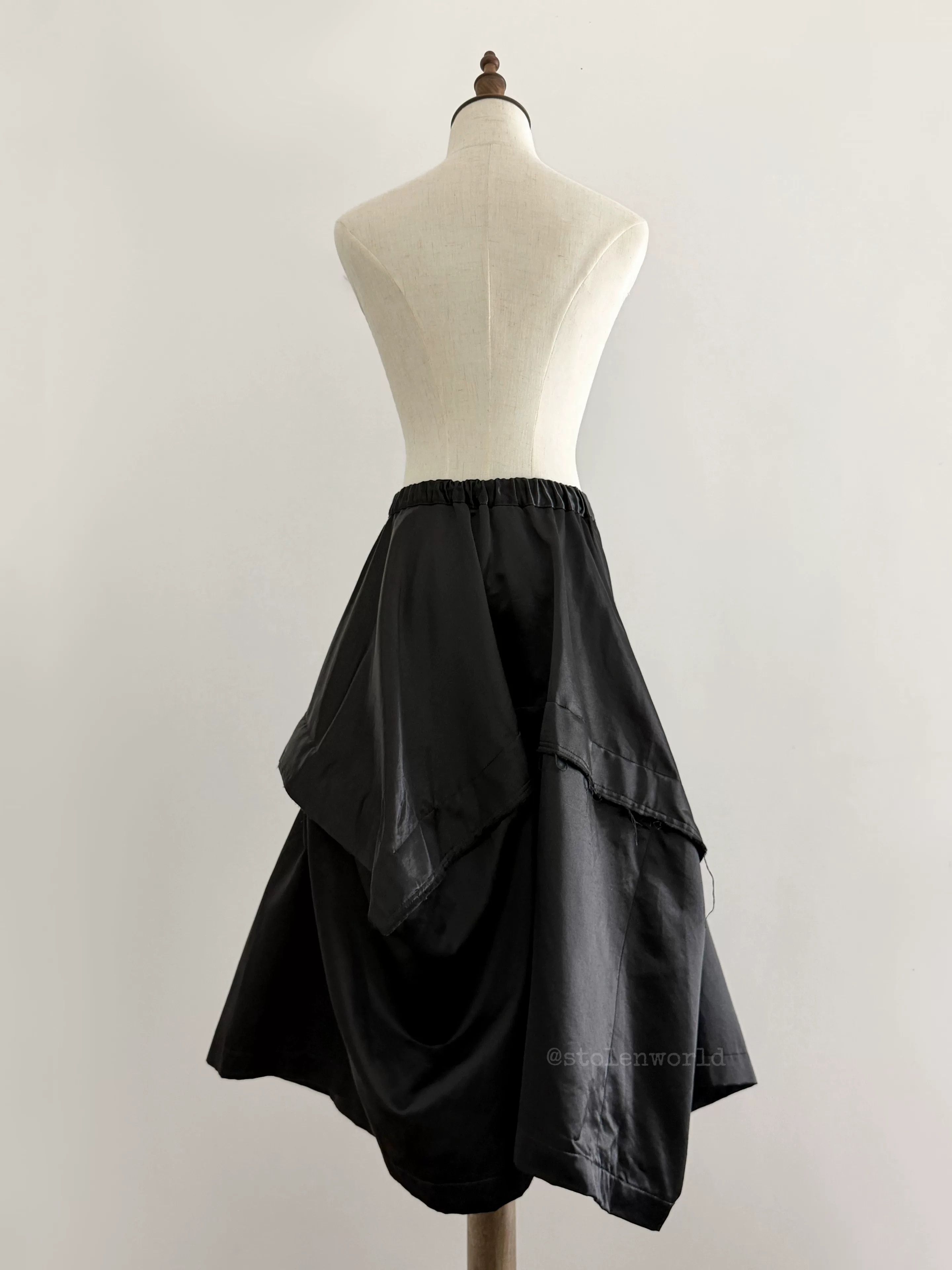 Comme des Garcons unique structured hemline black skirt Size 23" - 8 Thumbnail