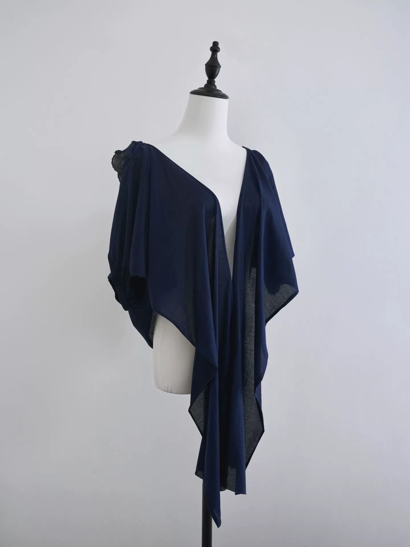 Comme des Garcons navy tie-front blouse with lace details Size M / US 6-8 / IT 42-44 - 5 Thumbnail