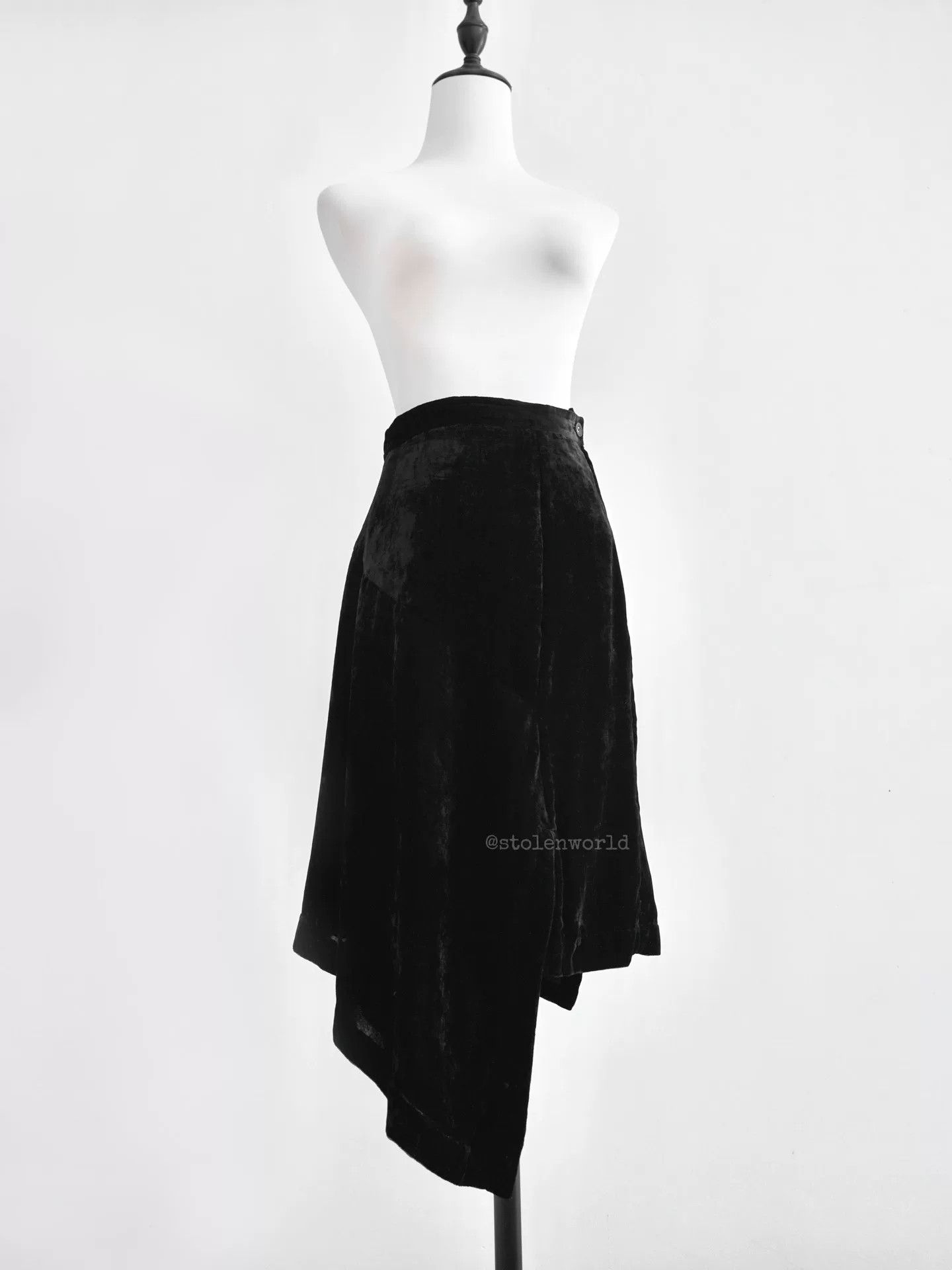 Comme des Garcons black velvet irregular hem skirt Size 22" - 7 Thumbnail