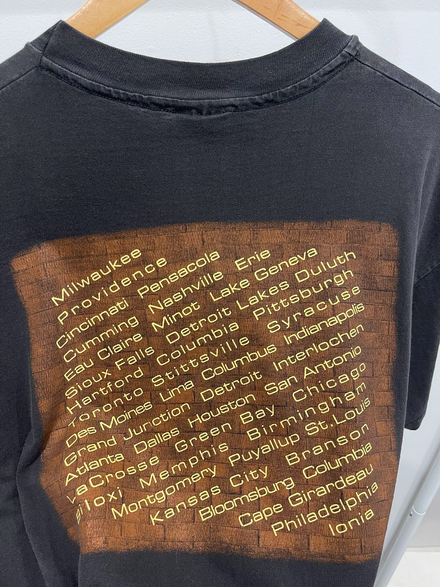 Vince vintage vince gill 1995 country music shirt Size US XL / EU 56 / 4 - 4 Thumbnail
