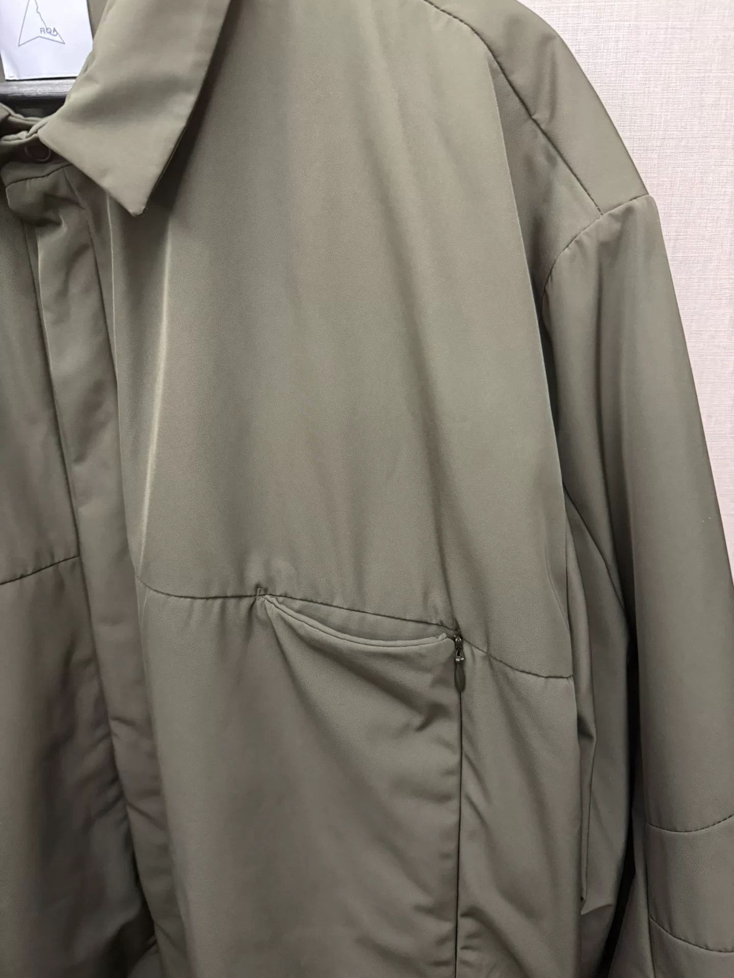 ROA padded overshirt with hidden pockets Size US XL / EU 56 / 4 - 4 Thumbnail