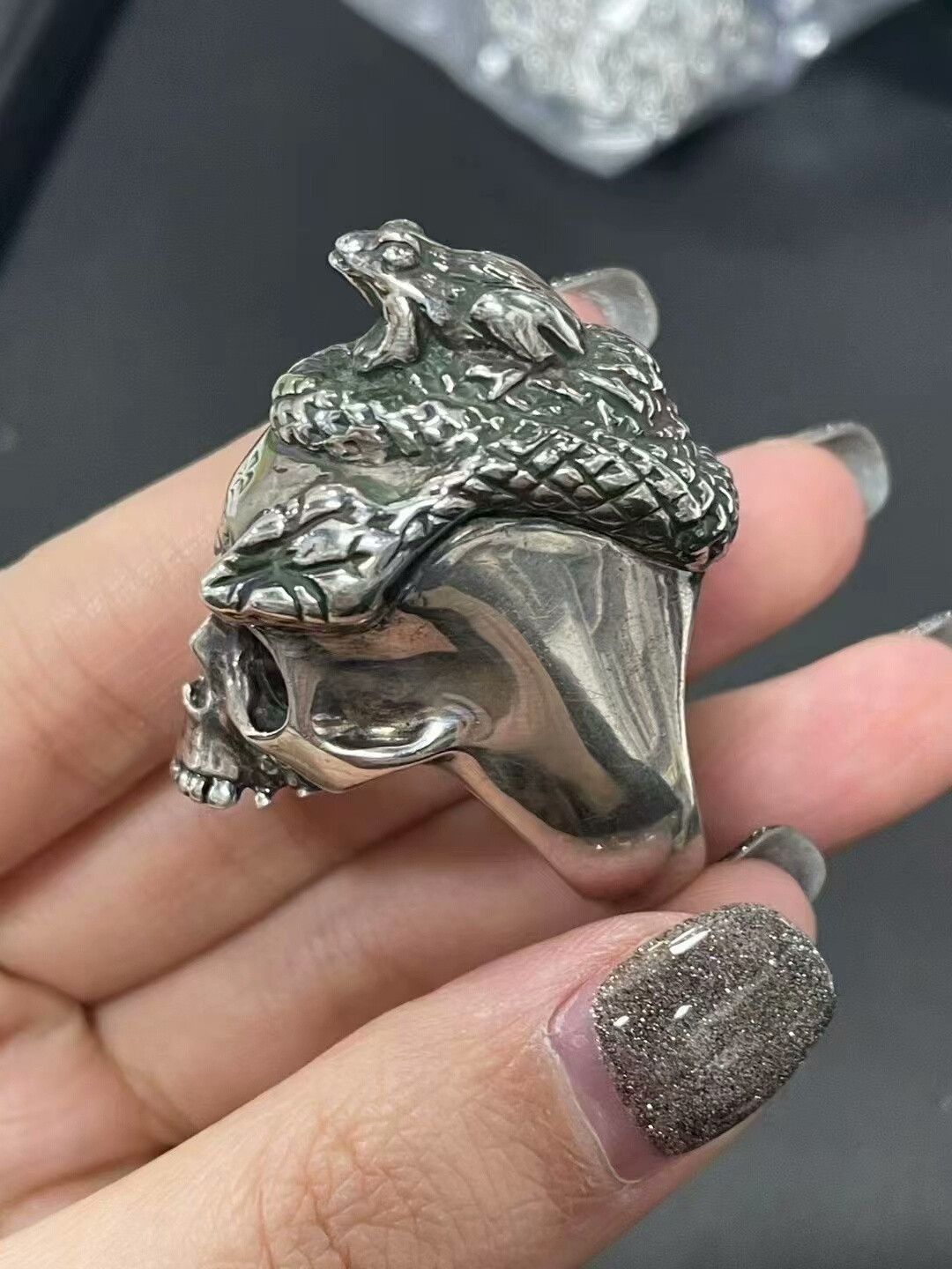 Vivienne Westwood vivienne westwood skull ring with snake design Size ONE SIZE - 5 Thumbnail