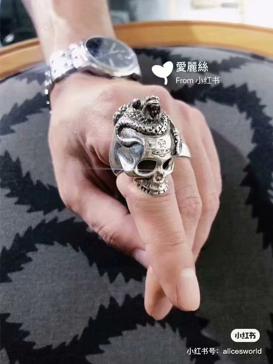 Vivienne Westwood vivienne westwood skull ring with snake design Size ONE SIZE - 6 Thumbnail