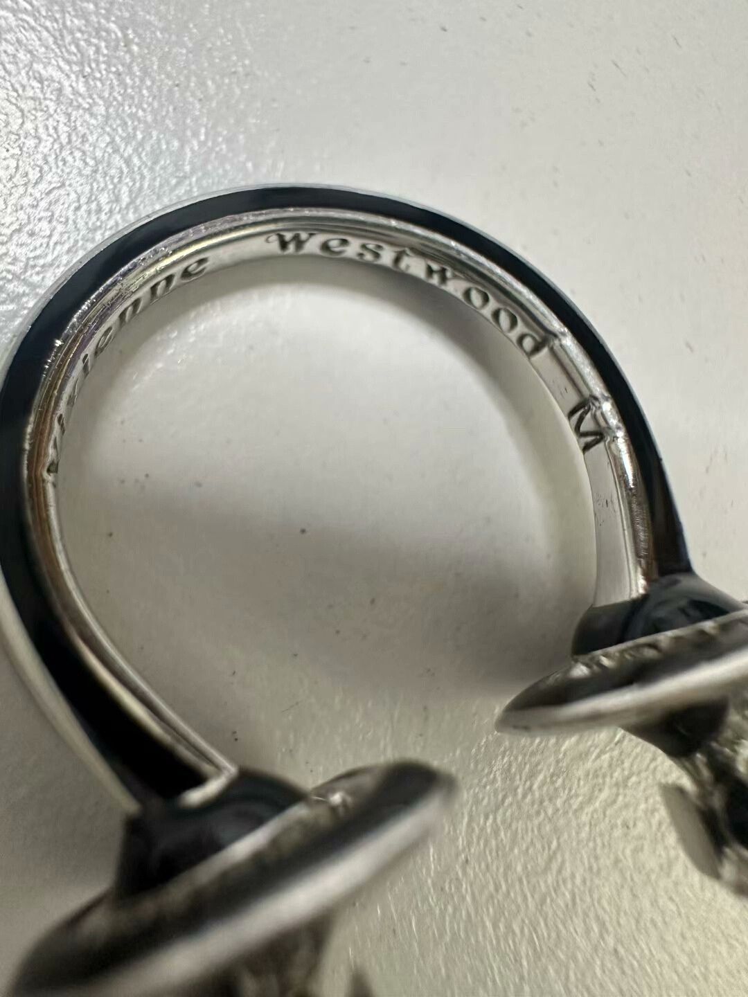 Vivienne Westwood vivienne westwood saturn ring in black Size ONE SIZE - 4 Thumbnail