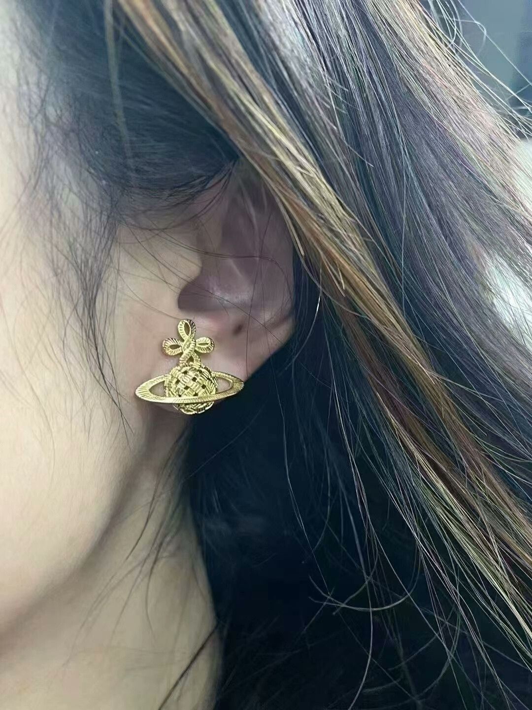 Vivienne Westwood vivienne westwood saturn earrings in gold Size ONE SIZE - 3 Thumbnail