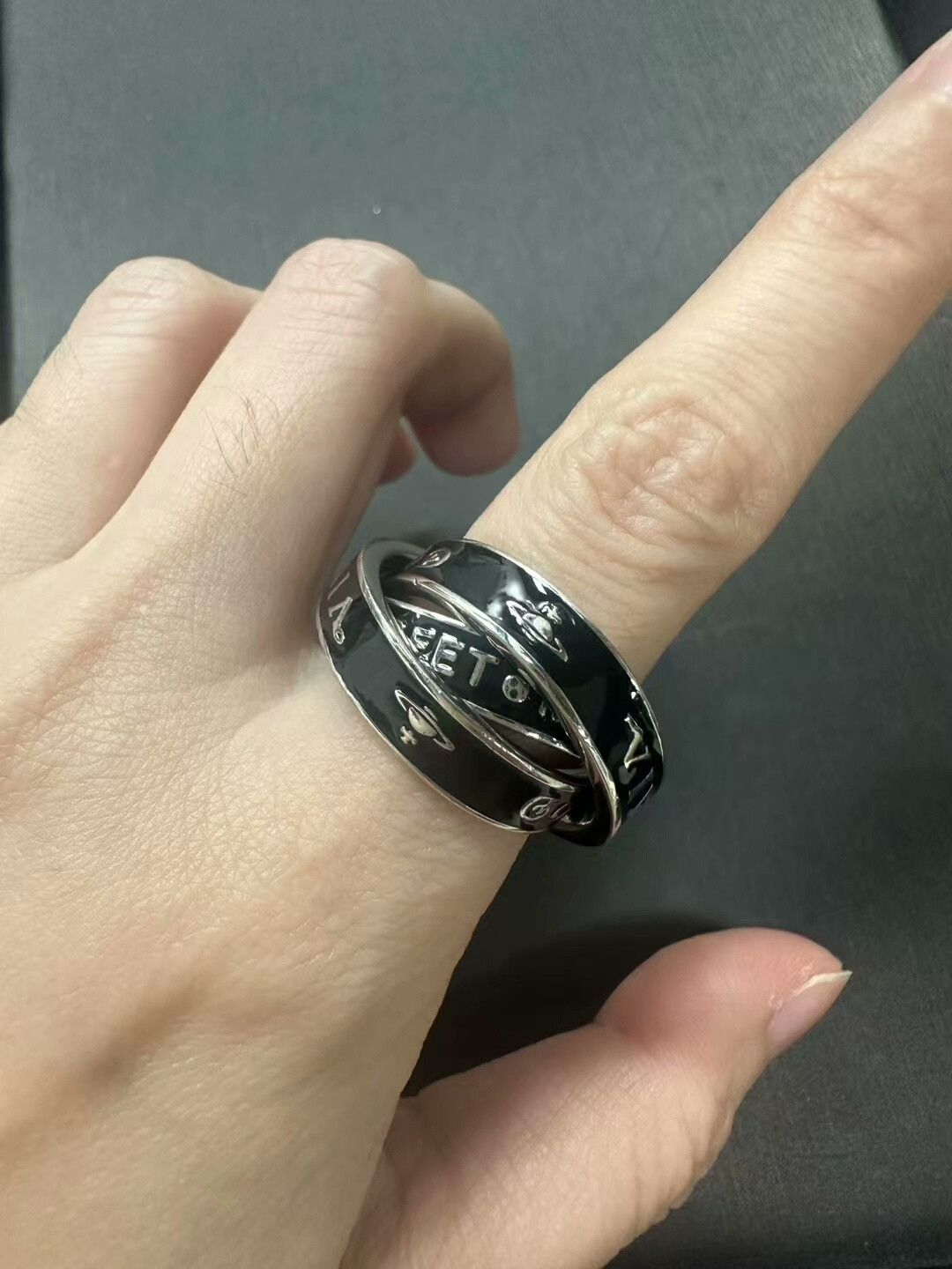 Vivienne Westwood vivienne westwood saturn ring, secondhand Size ONE SIZE - 2 Thumbnail