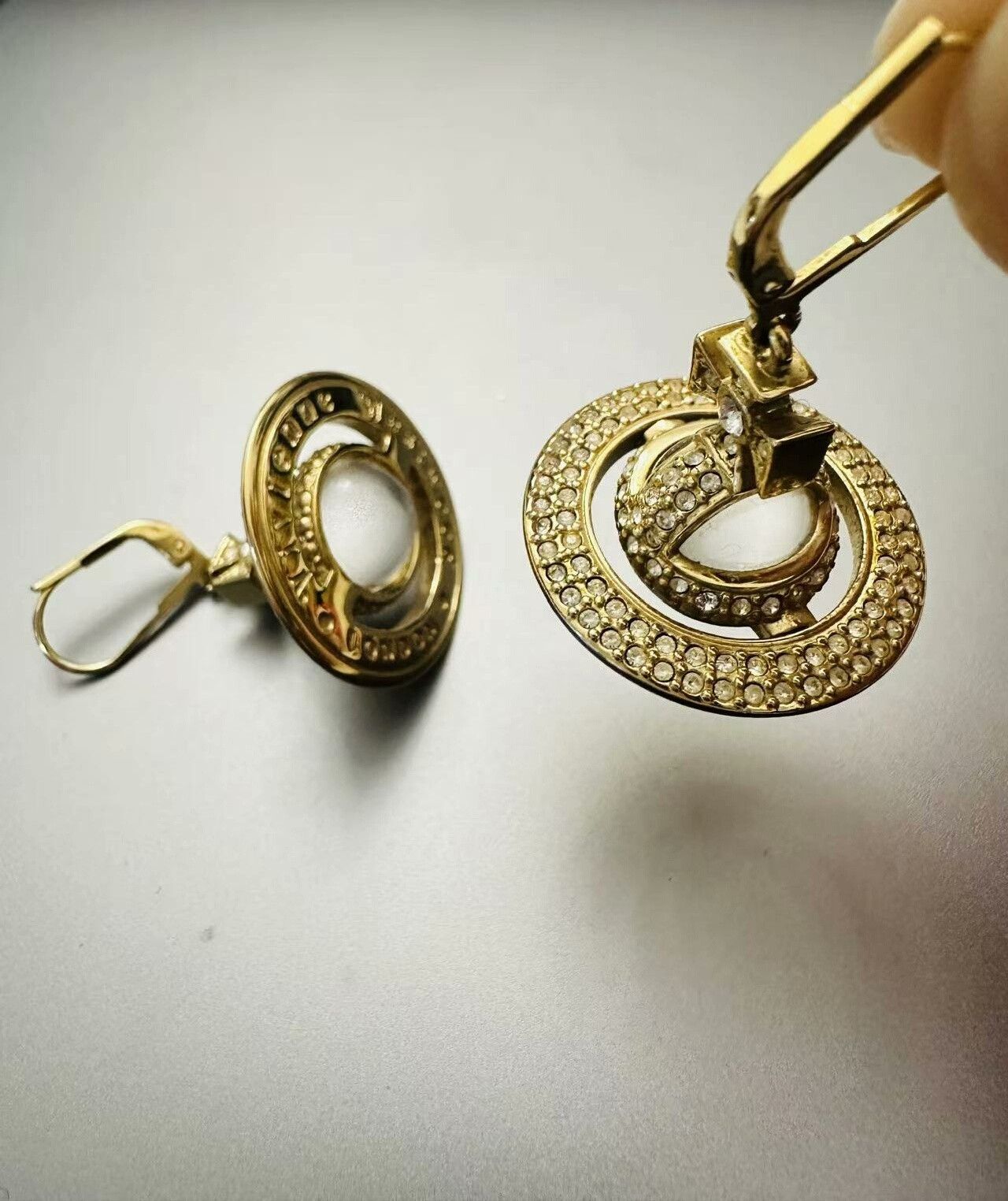 Vivienne Westwood vivienne westwood gold saturn orb earrings Size ONE SIZE - 9 Thumbnail