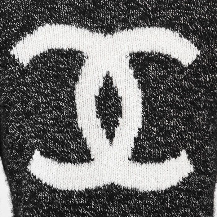 Chanel Chanel Chanel COCO Mark Cashmere Sweater Textile Tops P08166 DUTY FREE for USA Size ONE SIZE - 3 Thumbnail