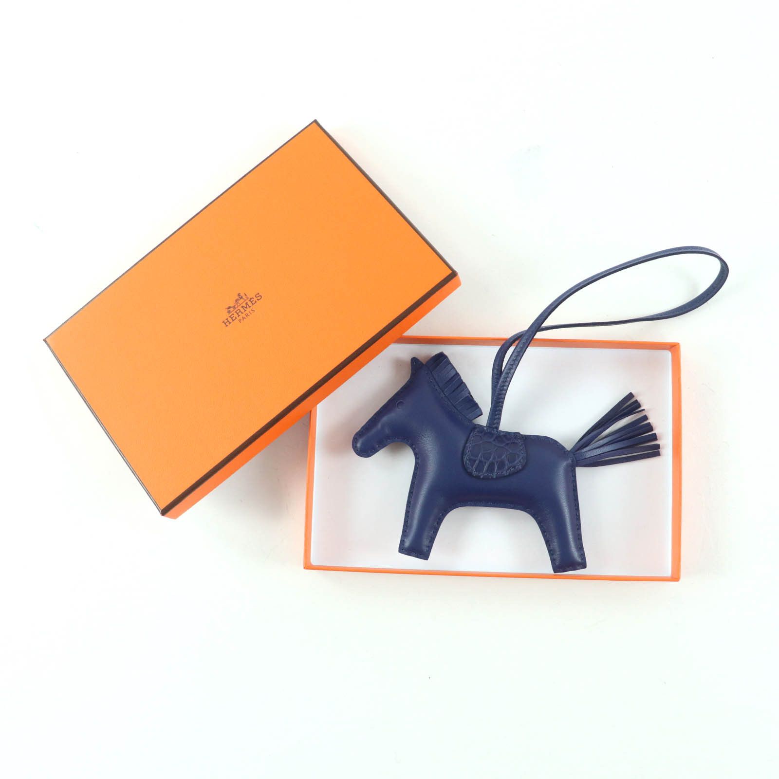 Hermes Hermes Hermès Rodeo Charm Touch MM Charm Leather Charm Stamp U (2022) DUTY FREE for USA Size ONE SIZE - 2 Thumbnail
