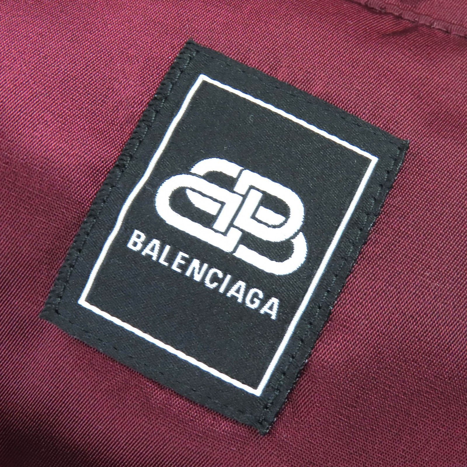 Balenciaga Balenciaga Balenciaga Grape Nylon Jacket Textile Outerwear 594907 DUTY FREE for USA Size ONE SIZE - 5 Thumbnail