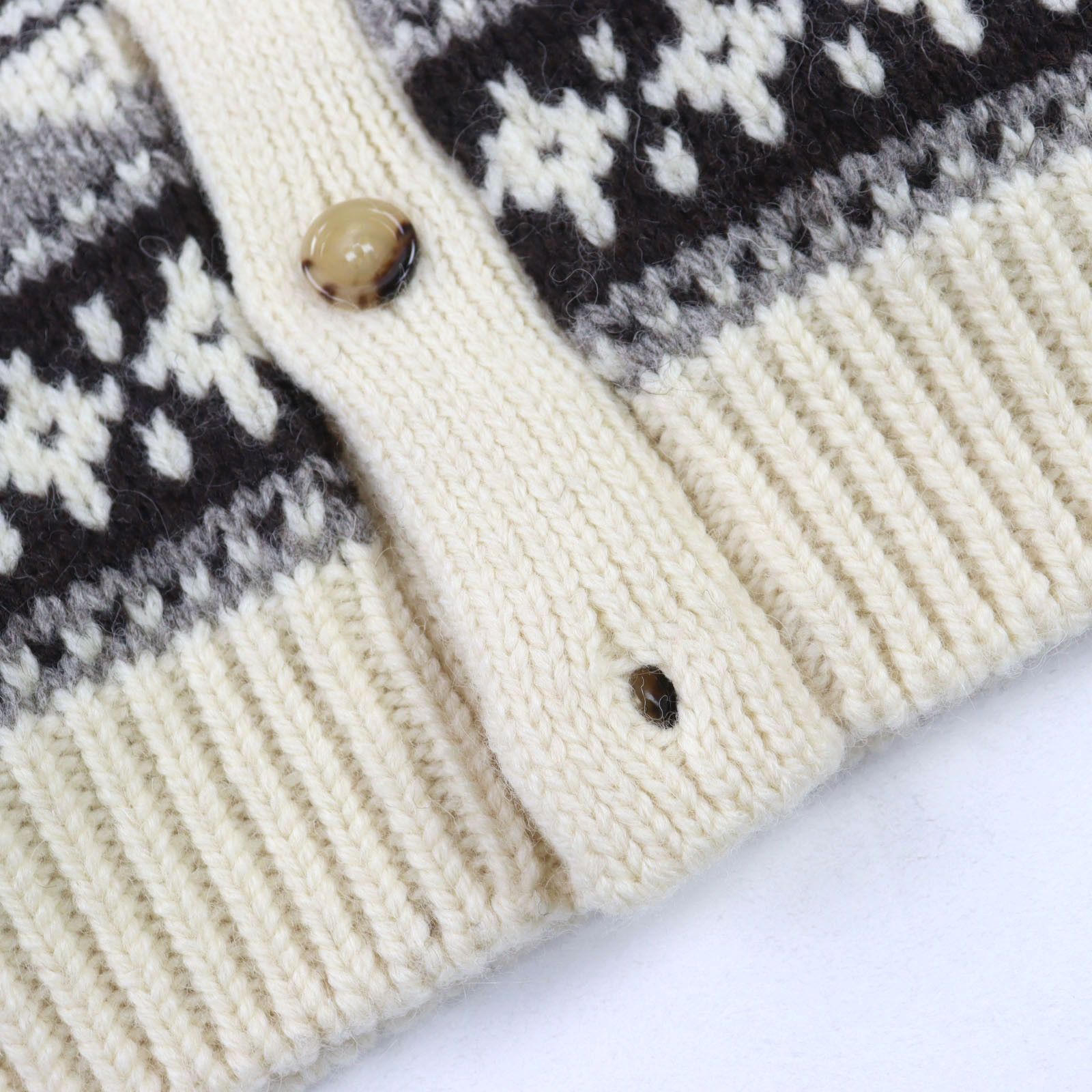 Celine Celine CELINE Shetland Logo Button Nordic Pattern Wool Knit Textile Tops DUTY FREE for USA Size ONE SIZE - 10 Thumbnail