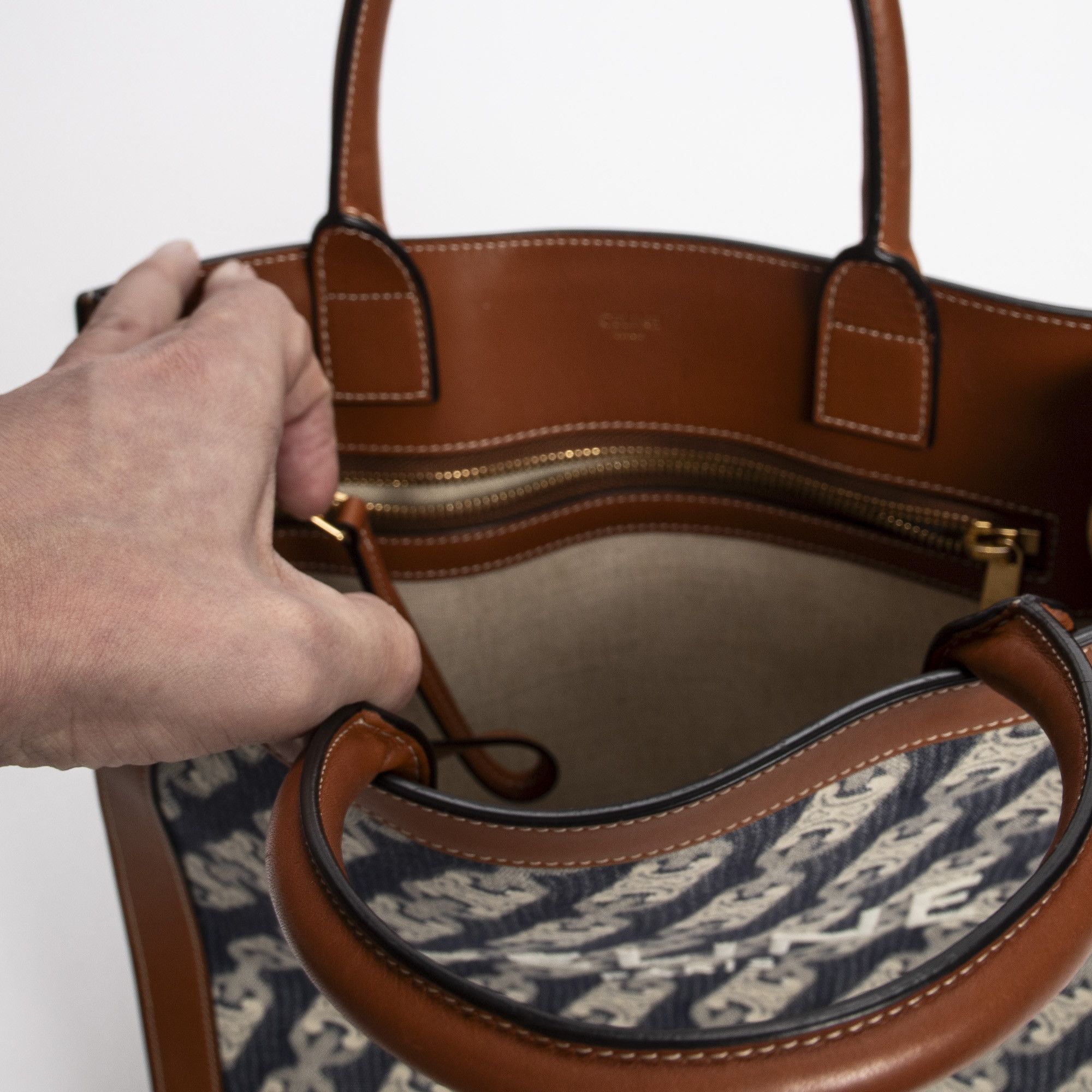 Celine Small Vertical Cabas Tote Size ONE SIZE - 10 Thumbnail