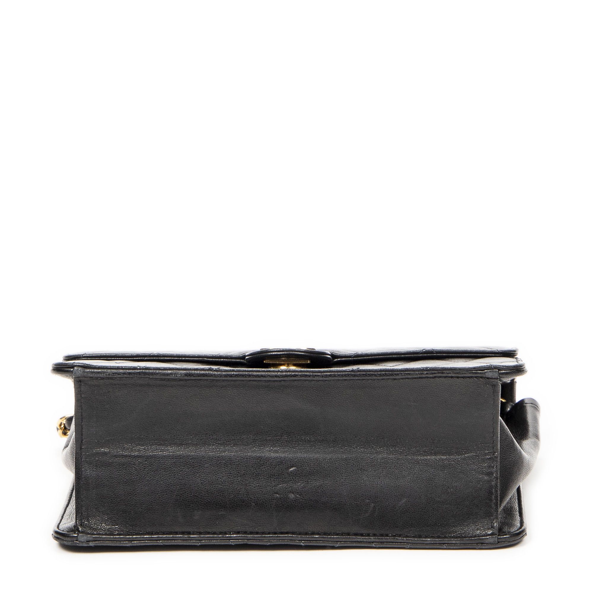 Chanel Vintage Push Lock Straight Flap Size ONE SIZE - 6 Thumbnail