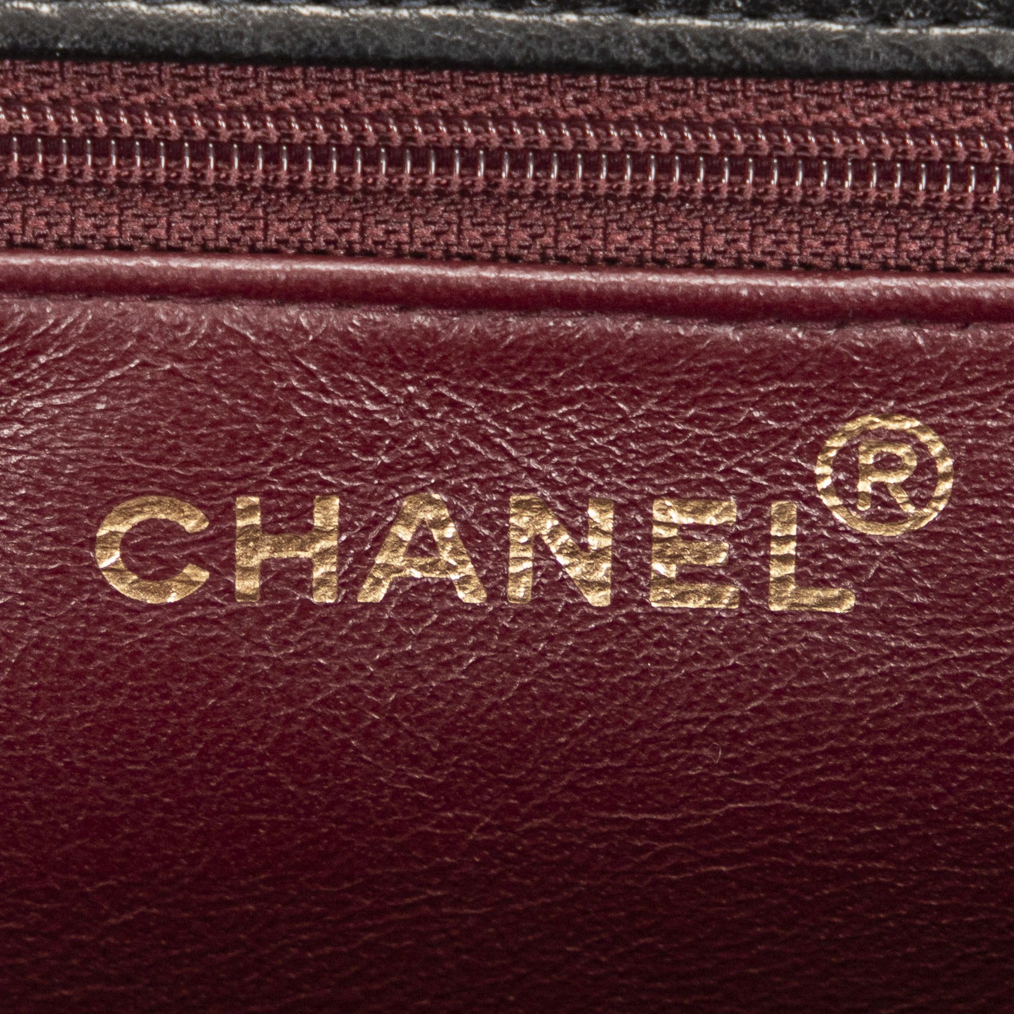 Chanel Vintage Push Lock Straight Flap Size ONE SIZE - 10 Thumbnail