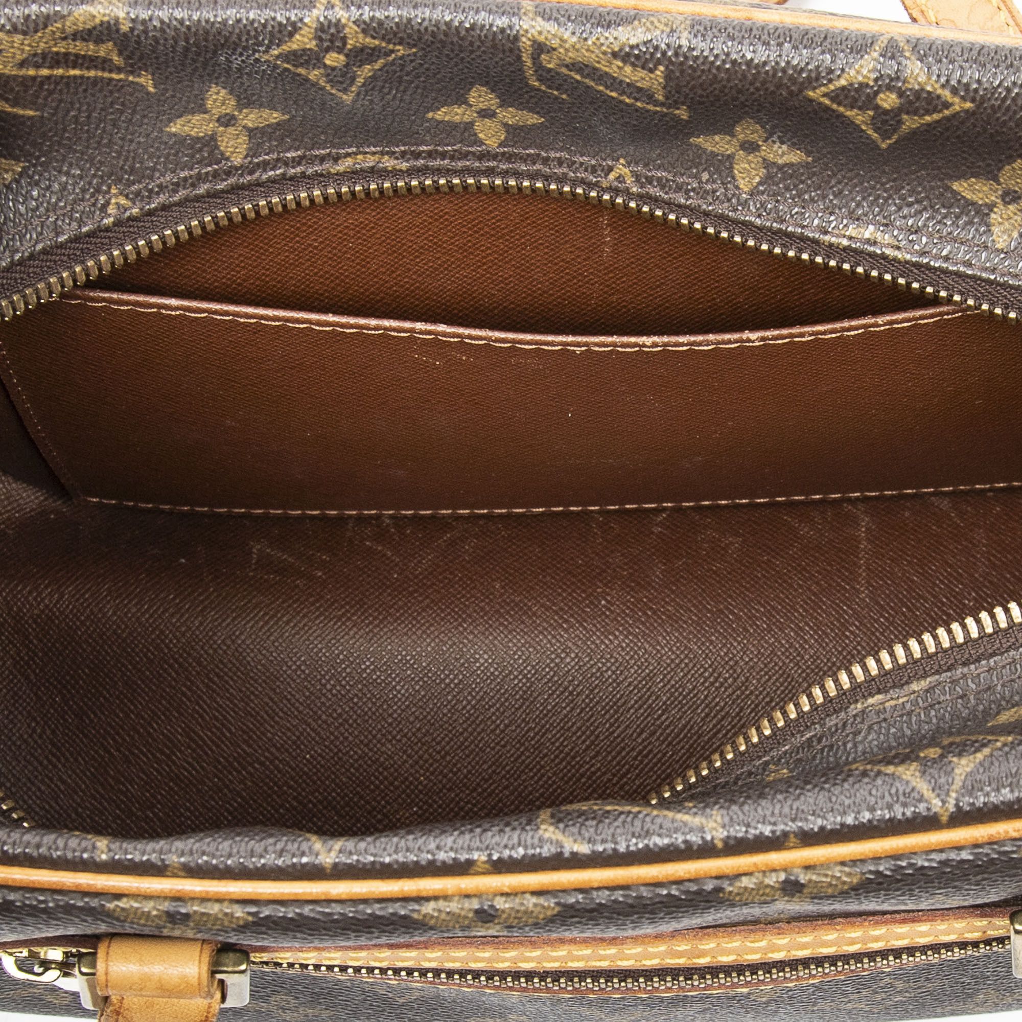 Louis Vuitton Cite MM Size ONE SIZE - 7 Thumbnail