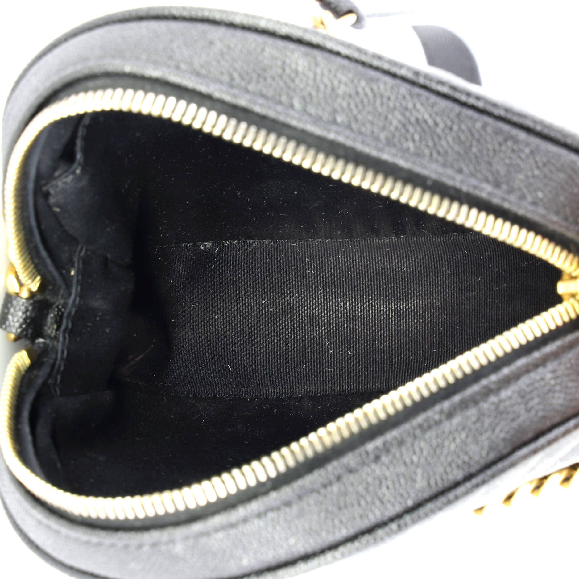 Saint Laurent Paris Saint Laurent Vinyle Round Camera Bag Matelasse Chevron Leat Size ONE SIZE - 4 Thumbnail