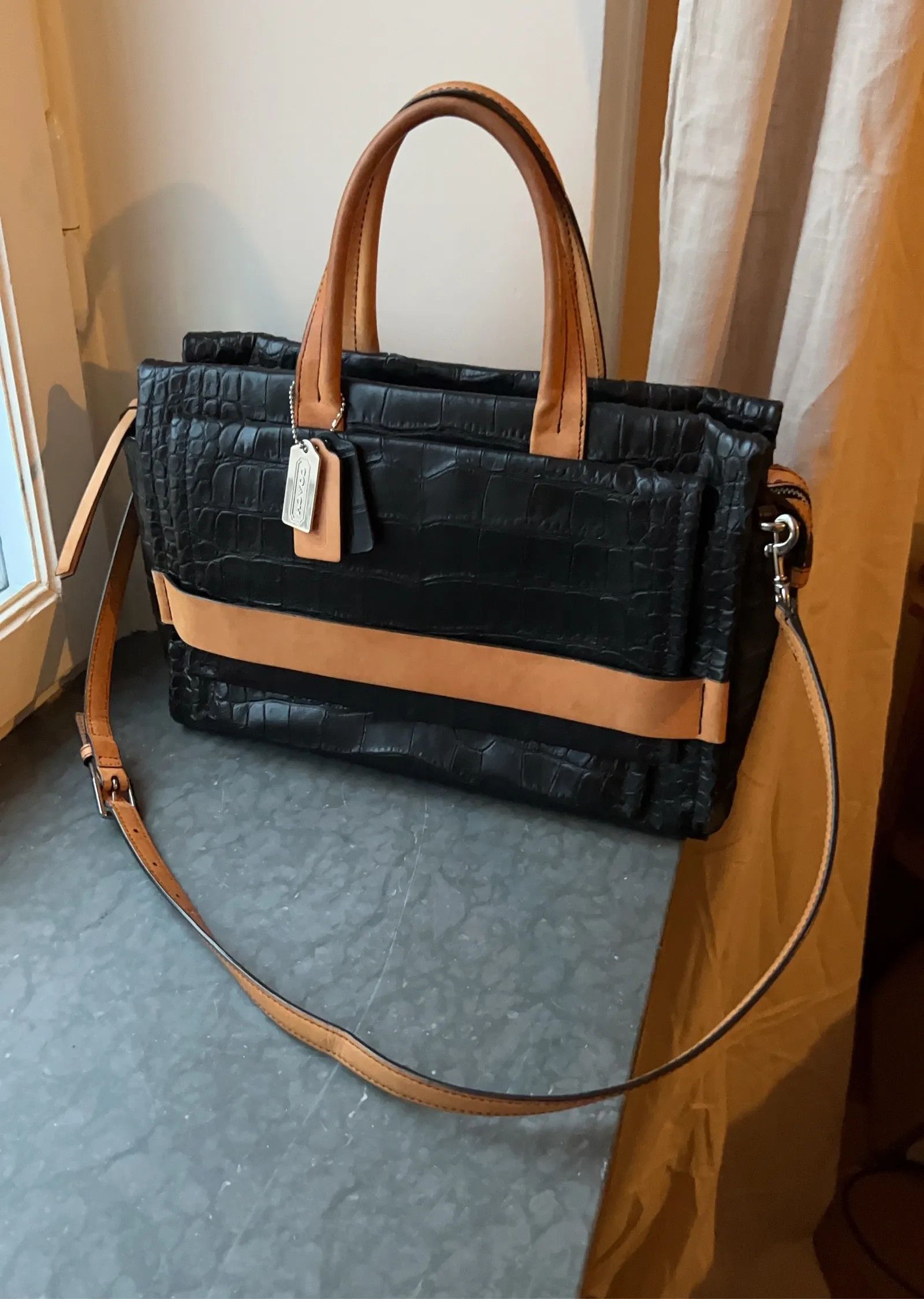 Coach Coach Coach Bleecker Matte Croc Embossed Leather Bucket Bag Size ONE SIZE - 8 Thumbnail