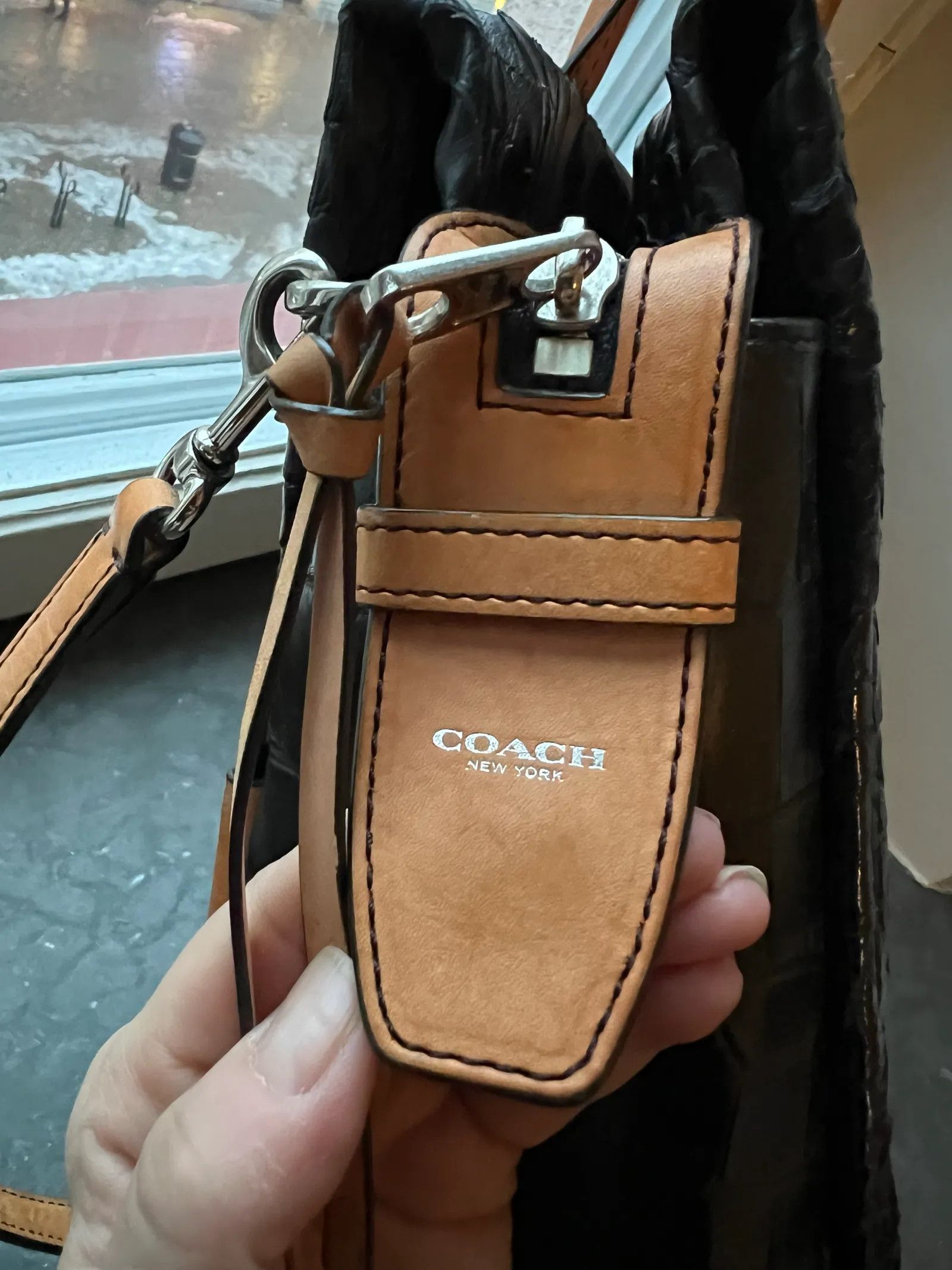 Coach Coach Coach Bleecker Matte Croc Embossed Leather Bucket Bag Size ONE SIZE - 6 Thumbnail