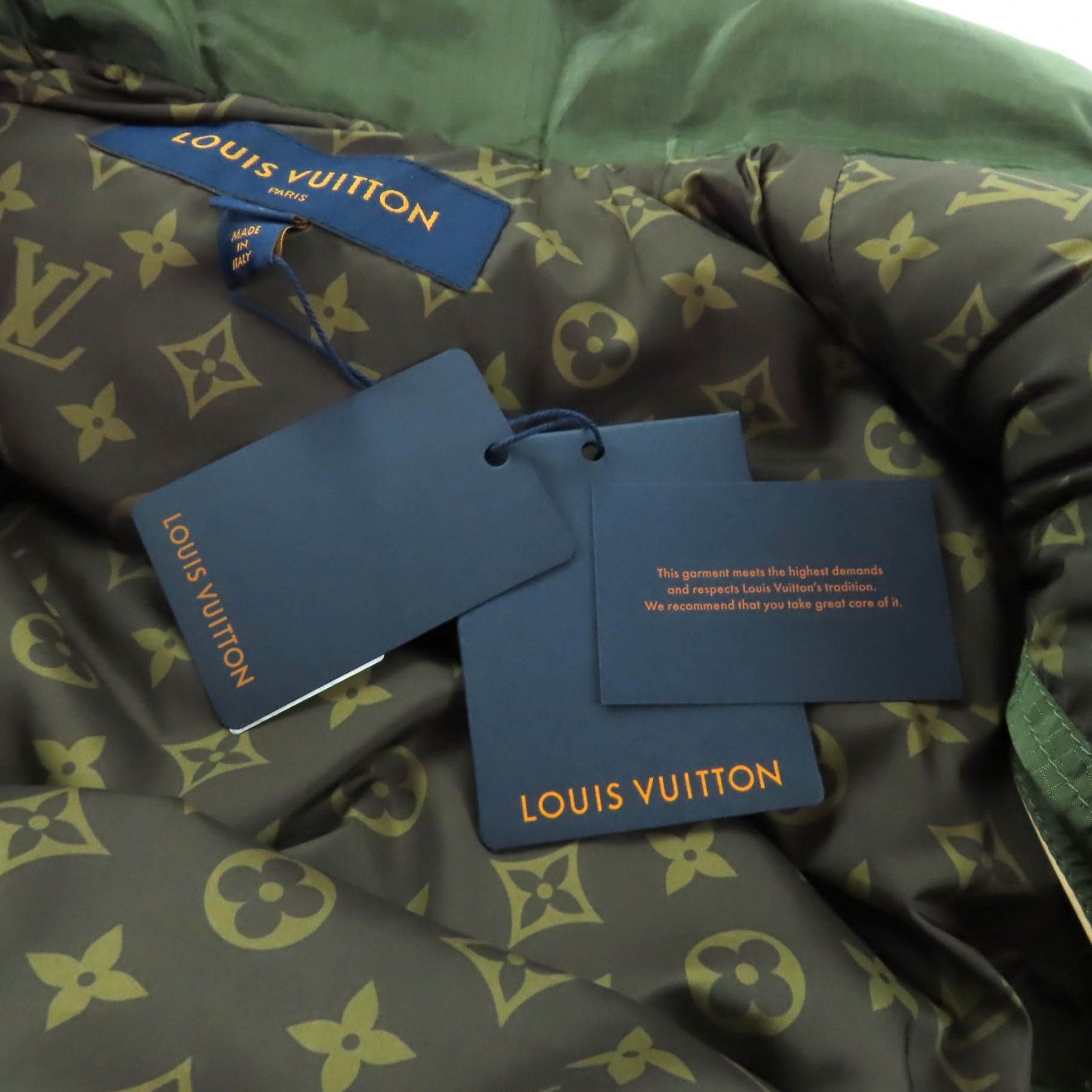 Louis Vuitton Louis Vuitton Louis Vuitton Down Nylon Vest Plastic / Synthetic Outerwear DUTY FREE for USA Size ONE SIZE - 16 Thumbnail