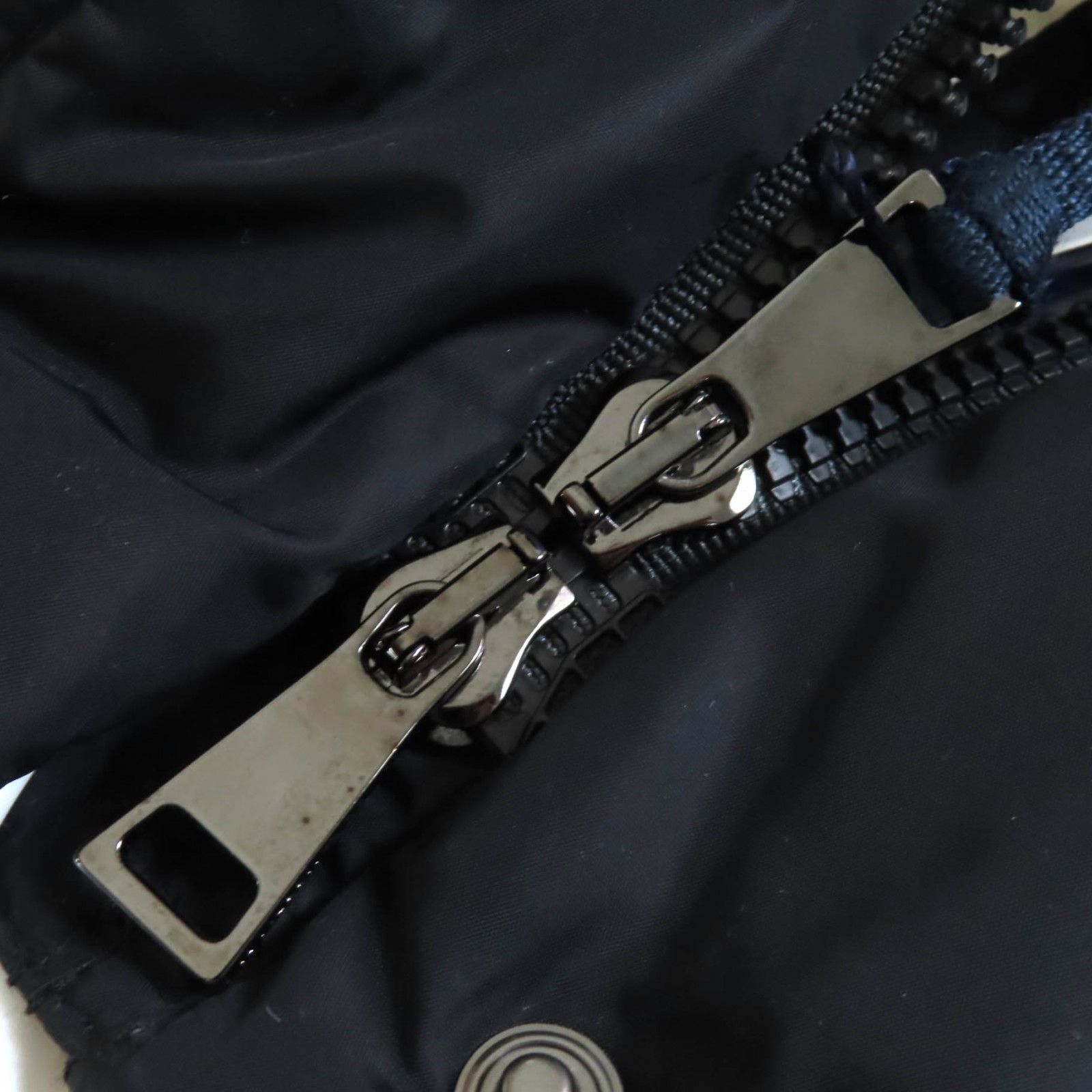 Moncler Moncler Moncler HUGON Nylon Down Coat Plastic / Synthetic Outerwear DUTY FREE for USA Size ONE SIZE - 7 Thumbnail