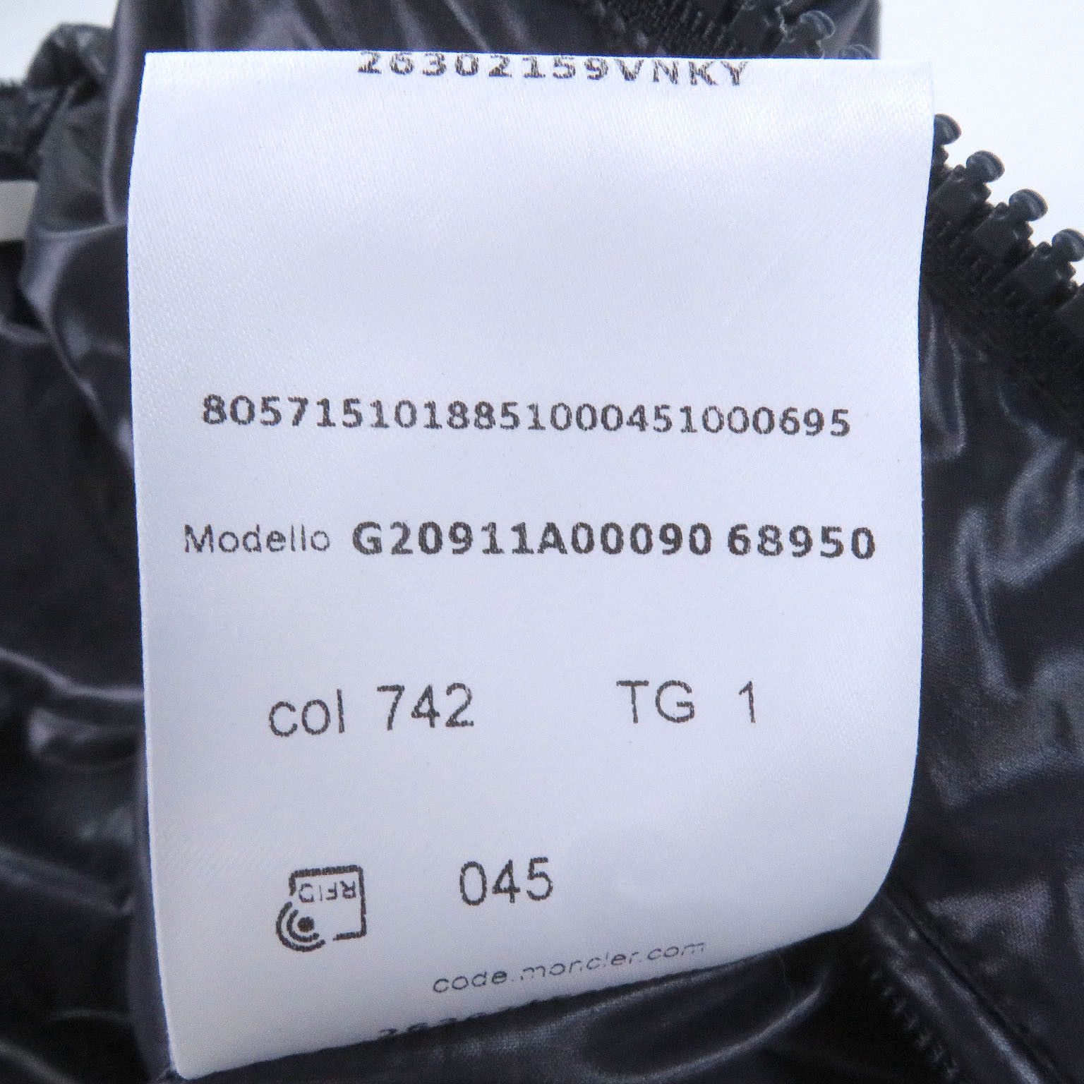 Moncler Moncler Moncler DINCER GIUBOTTO Nylon Down Jacket Textile Outerwear DUTY FREE for USA Size ONE SIZE - 13 Thumbnail