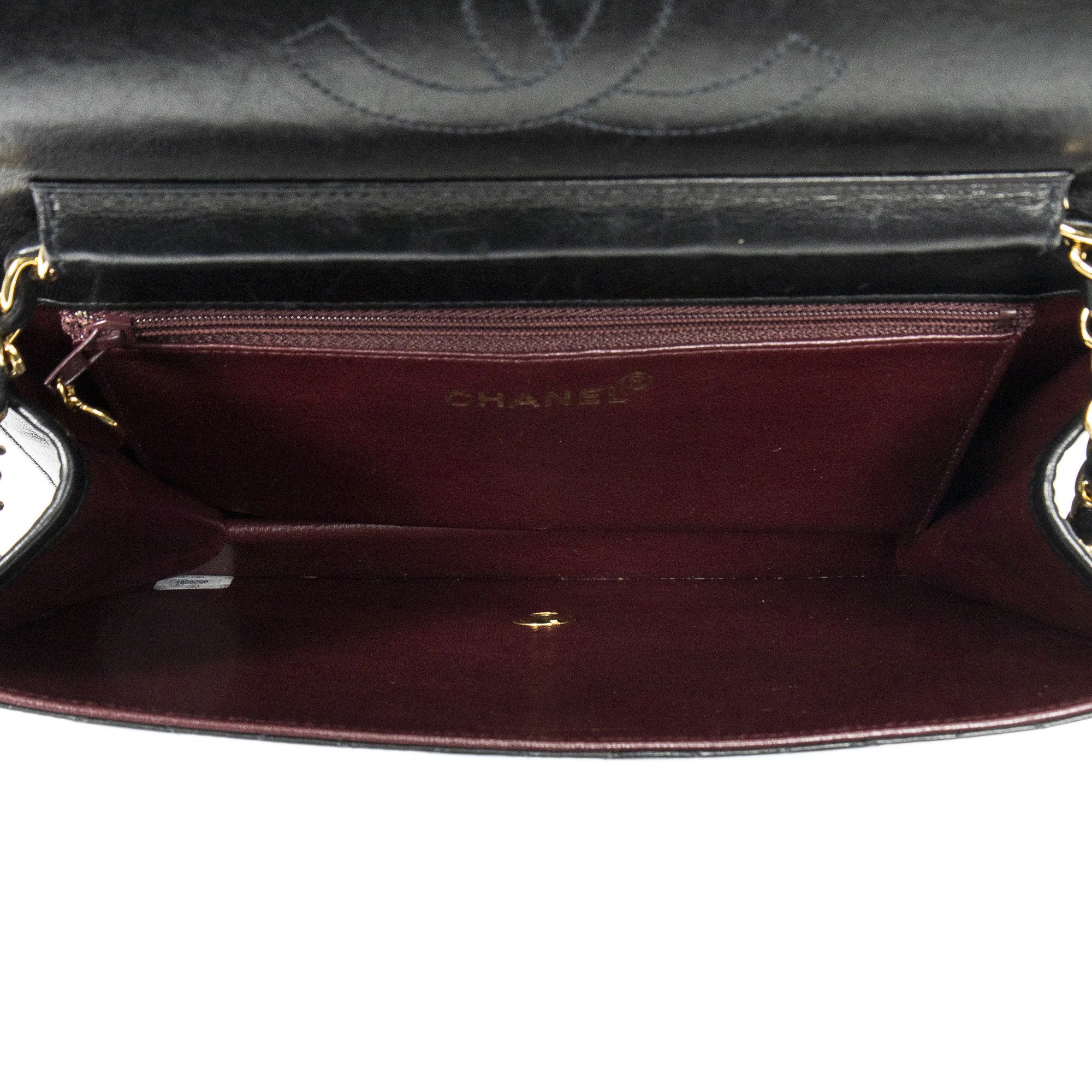 Chanel Vintage Push Lock Straight Flap Size ONE SIZE - 9 Thumbnail