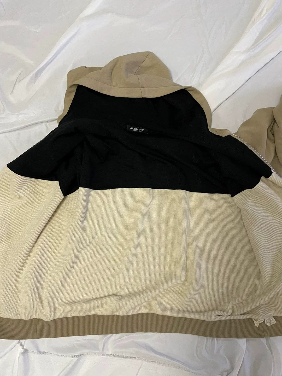 Undercover beige hooded sweatshirt with unique design Size US M / EU 48-50 / 2 - 5 Thumbnail