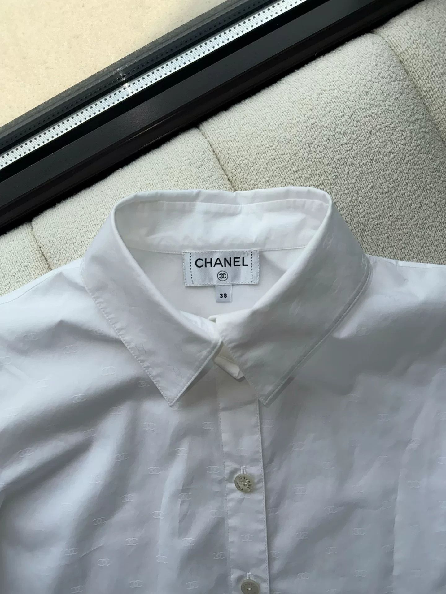 Chanel vintage chanel logo puff sleeve blouse Size M / US 6-8 / IT 42-44 - 4 Thumbnail