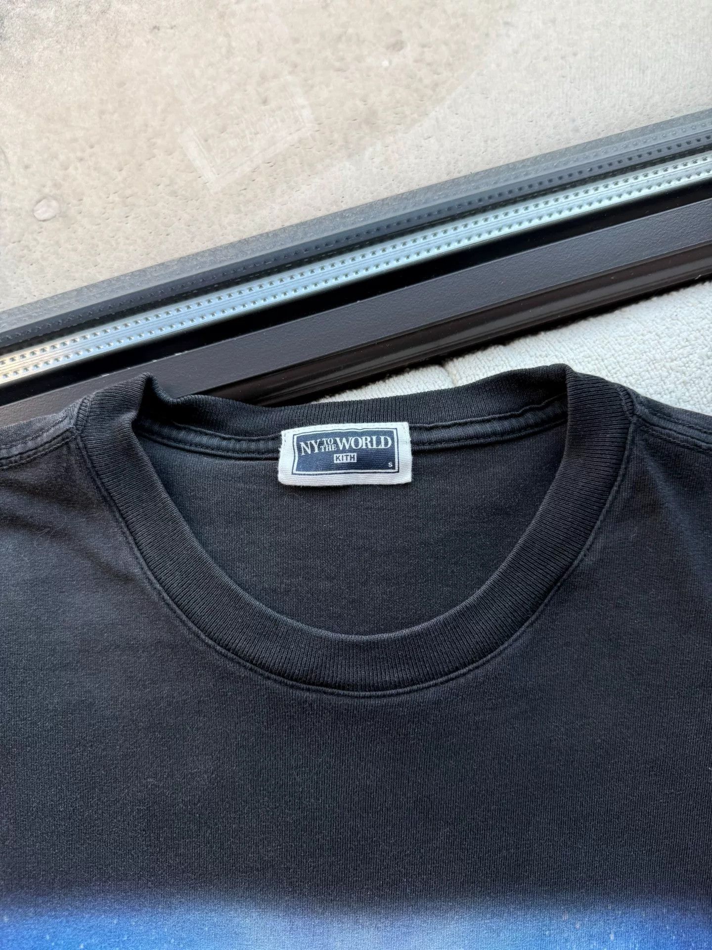 Kith kith ny to the world short sleeve t-shirt Size US S / EU 44-46 / 1 - 5 Thumbnail