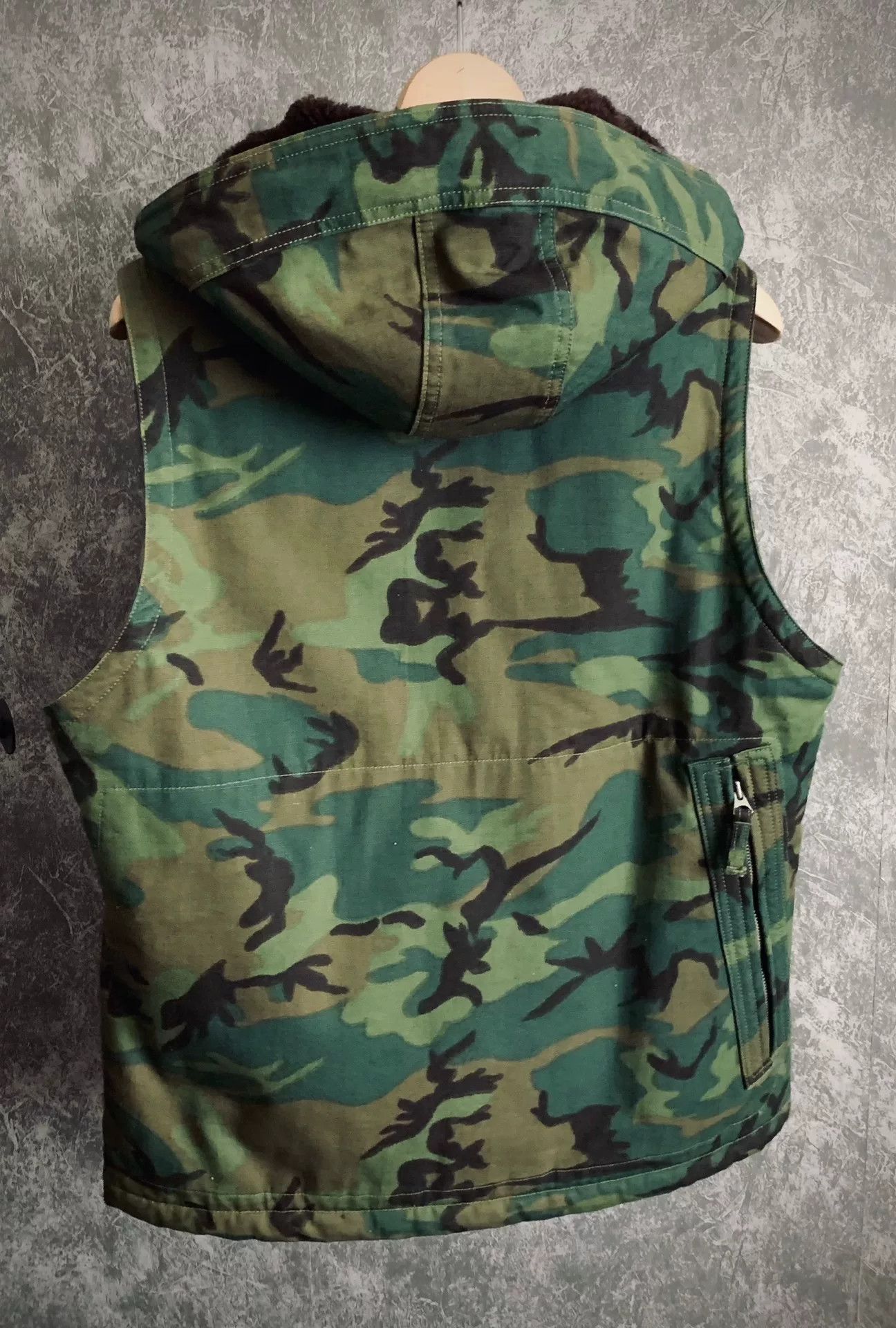 Freewheelers camouflage hooded warm vest Size US M / EU 48-50 / 2 - 2 Thumbnail