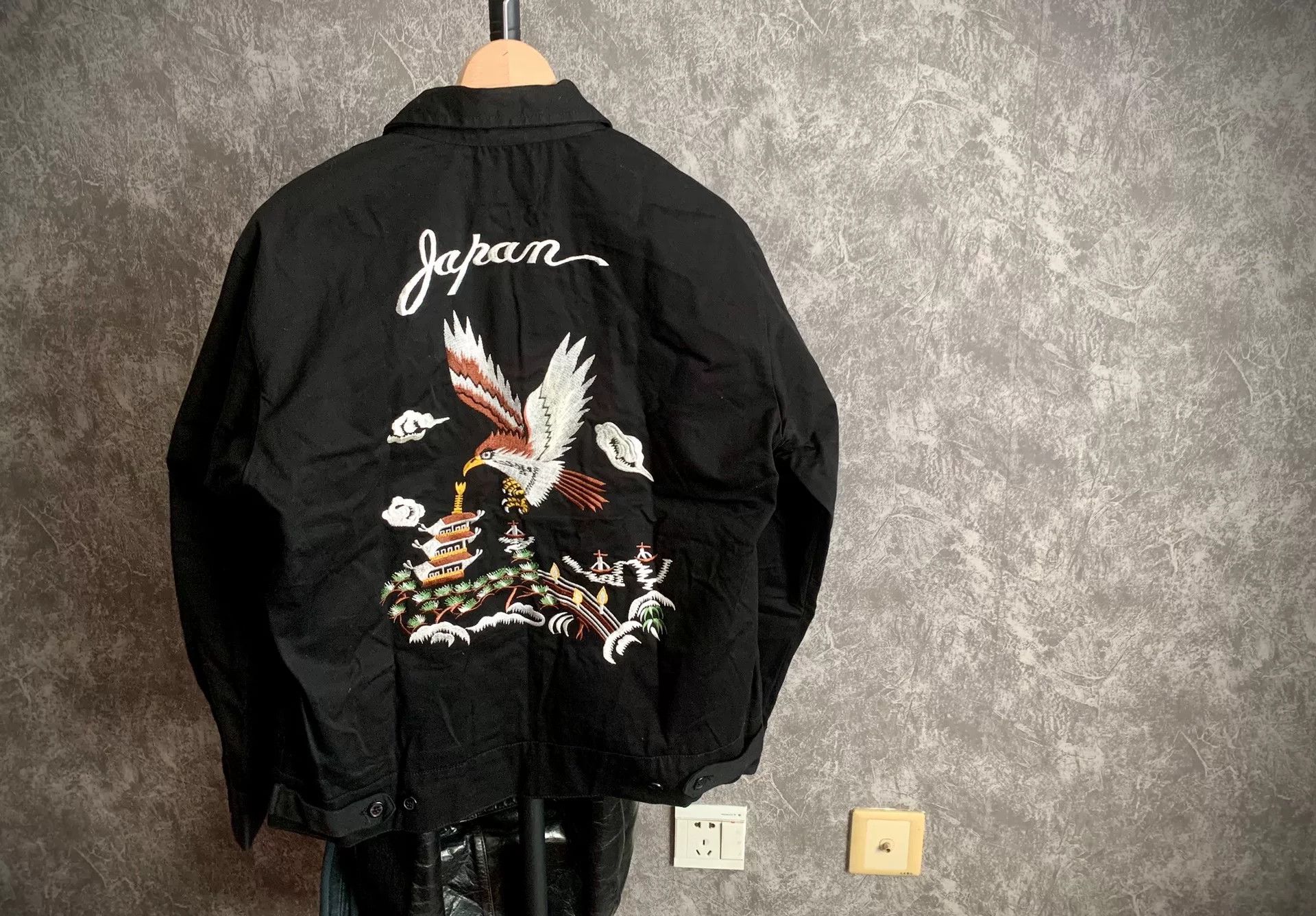 The Flat Head flat head embroidered jacket in black Size US M / EU 48-50 / 2 - 2 Thumbnail
