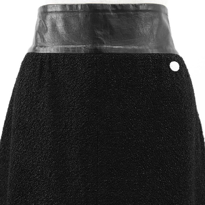 Chanel Chanel Chanel Tweed Cotton Silk Blend Calf Leather Skirt Textile Skirts P50723 DUTY FREE for USA Size ONE SIZE - 2 Thumbnail