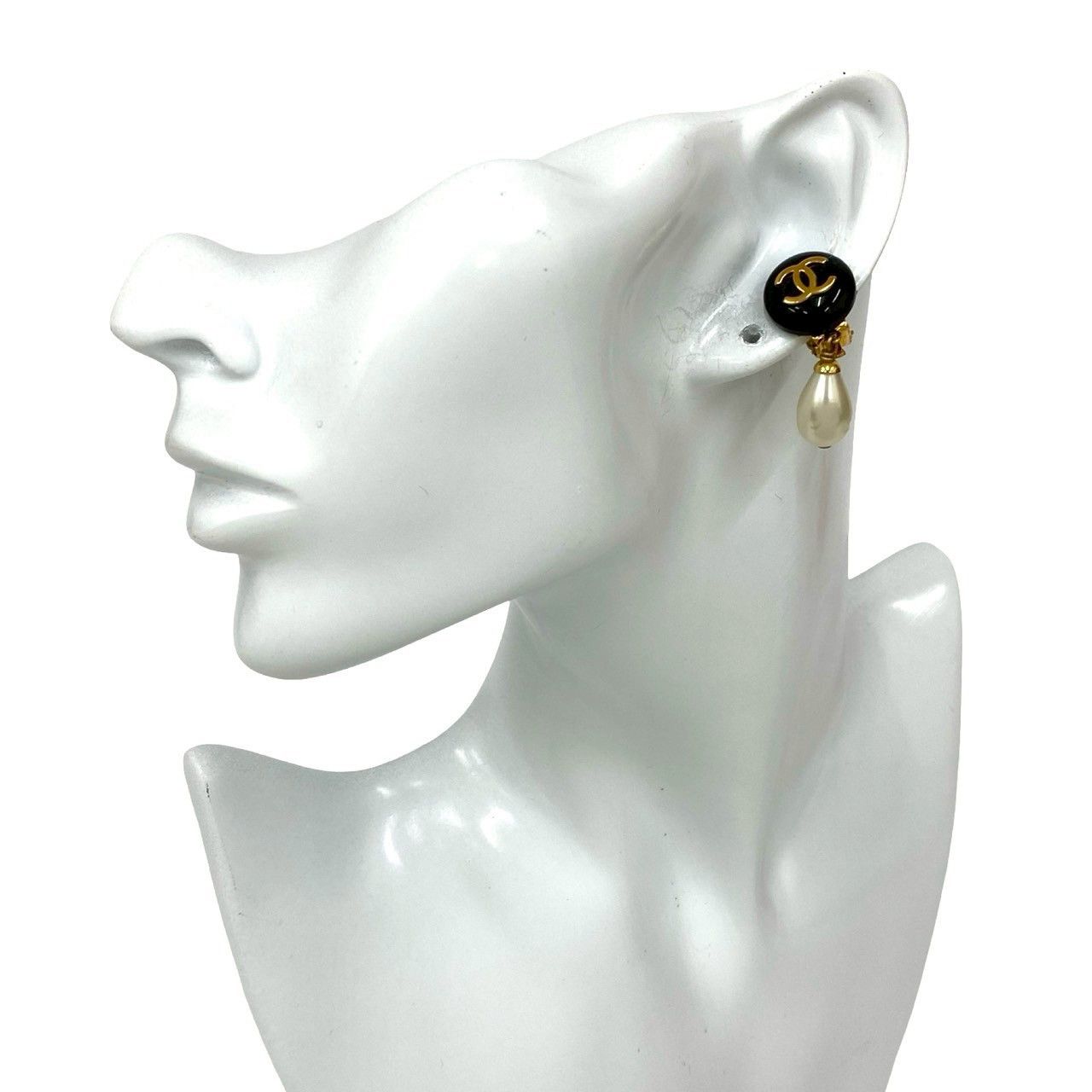 Chanel Chanel Chanel Coco Mark Pearl Earrings Metal Earrings DUTY FREE for USA Size ONE SIZE - 2 Thumbnail