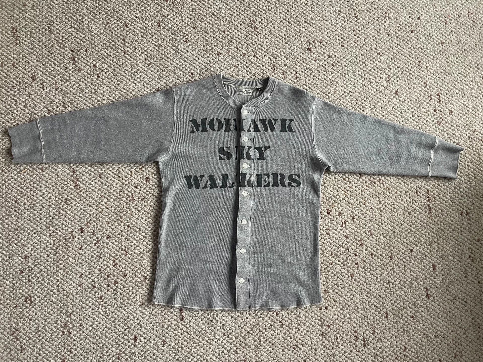 Freewheelers gray seven-sleeve cardigan with print Size US M / EU 48-50 / 2 - 3 Thumbnail