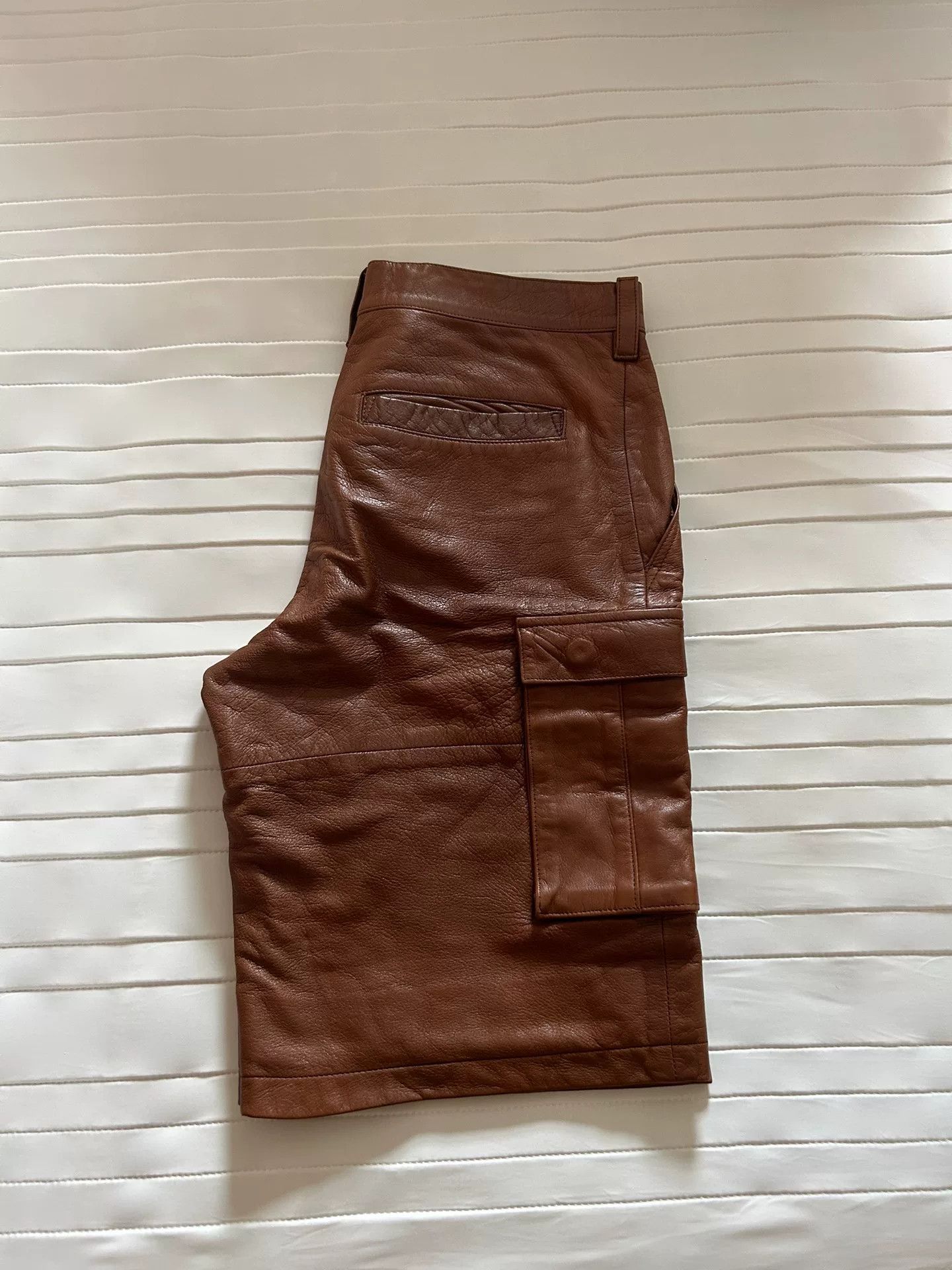 Redmoon red leather shorts by redmoon Size US 34 / EU 50 - 2 Thumbnail