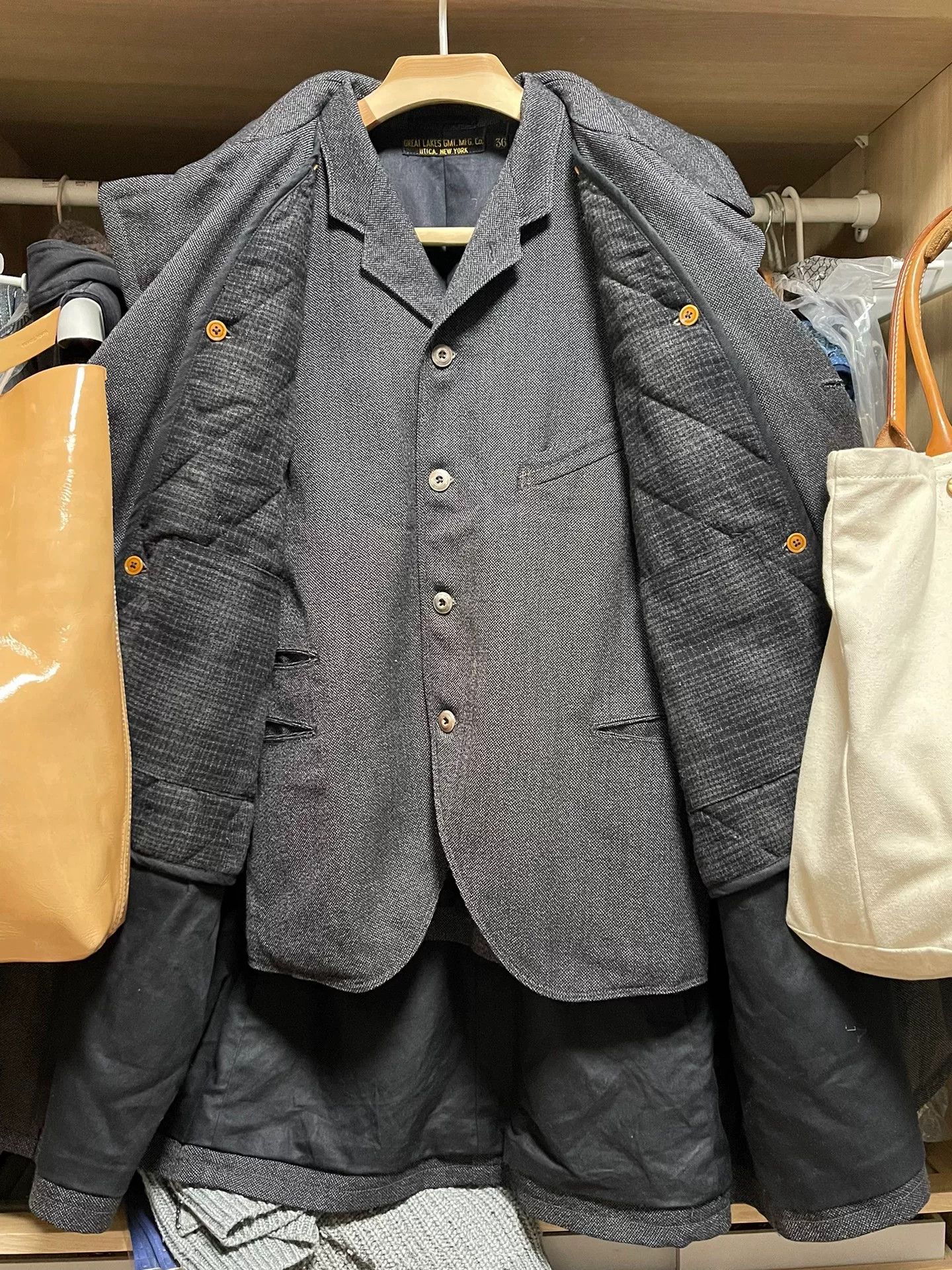 Freewheelers luxurious wool double-breasted coat with removable lining Size US M / EU 48-50 / 2 - 2 Thumbnail