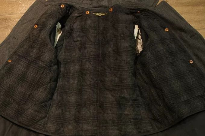Freewheelers luxurious wool double-breasted coat with removable lining Size US M / EU 48-50 / 2 - 6 Thumbnail