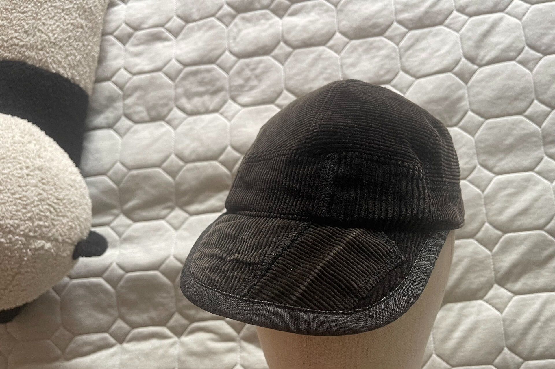 Porter Classic stylish black corduroy cap with unique shape Size ONE SIZE - 7 Thumbnail