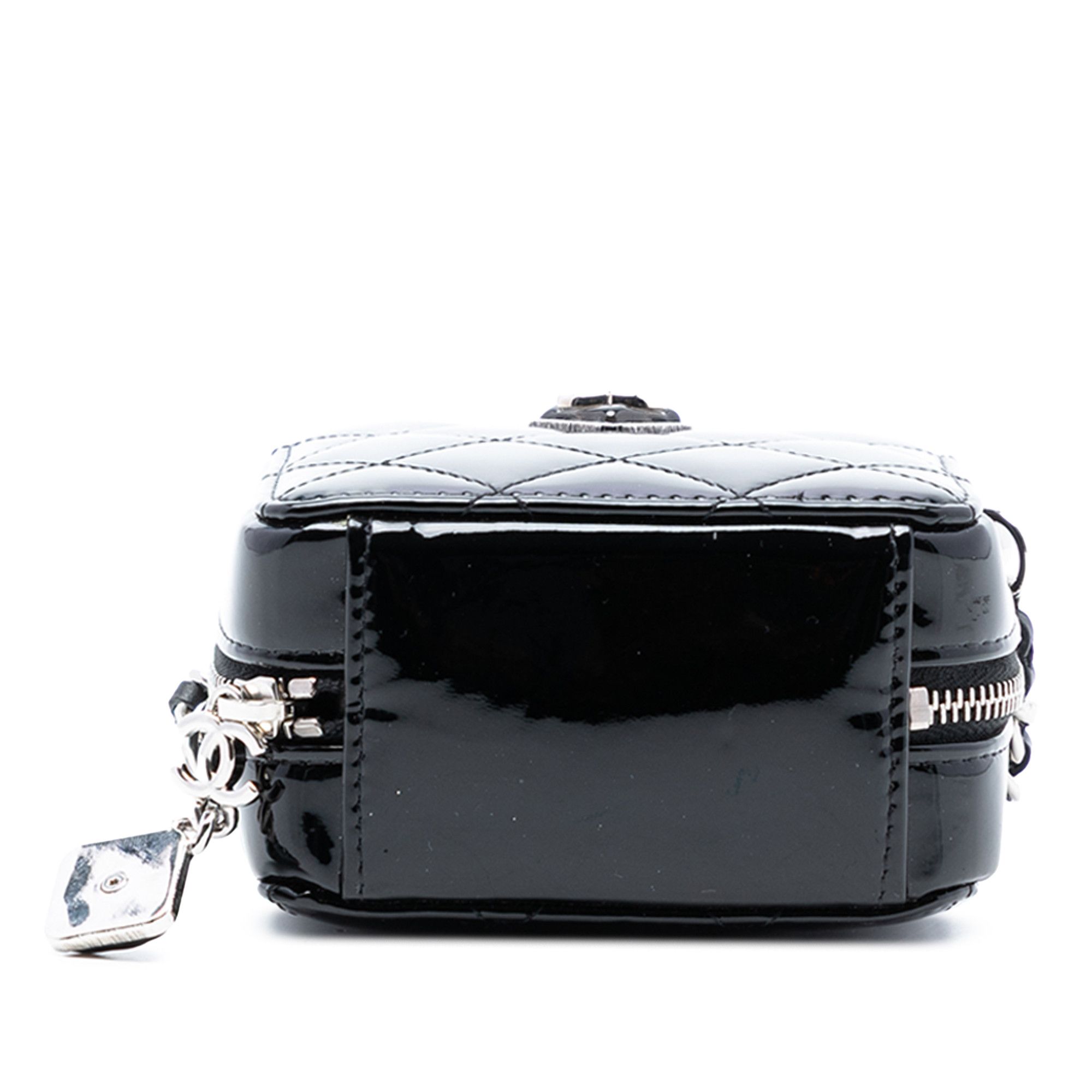 Chanel Chanel CC Quilted Patent Diamond Resin Clutch With Chain Size ONE SIZE - 3 Thumbnail