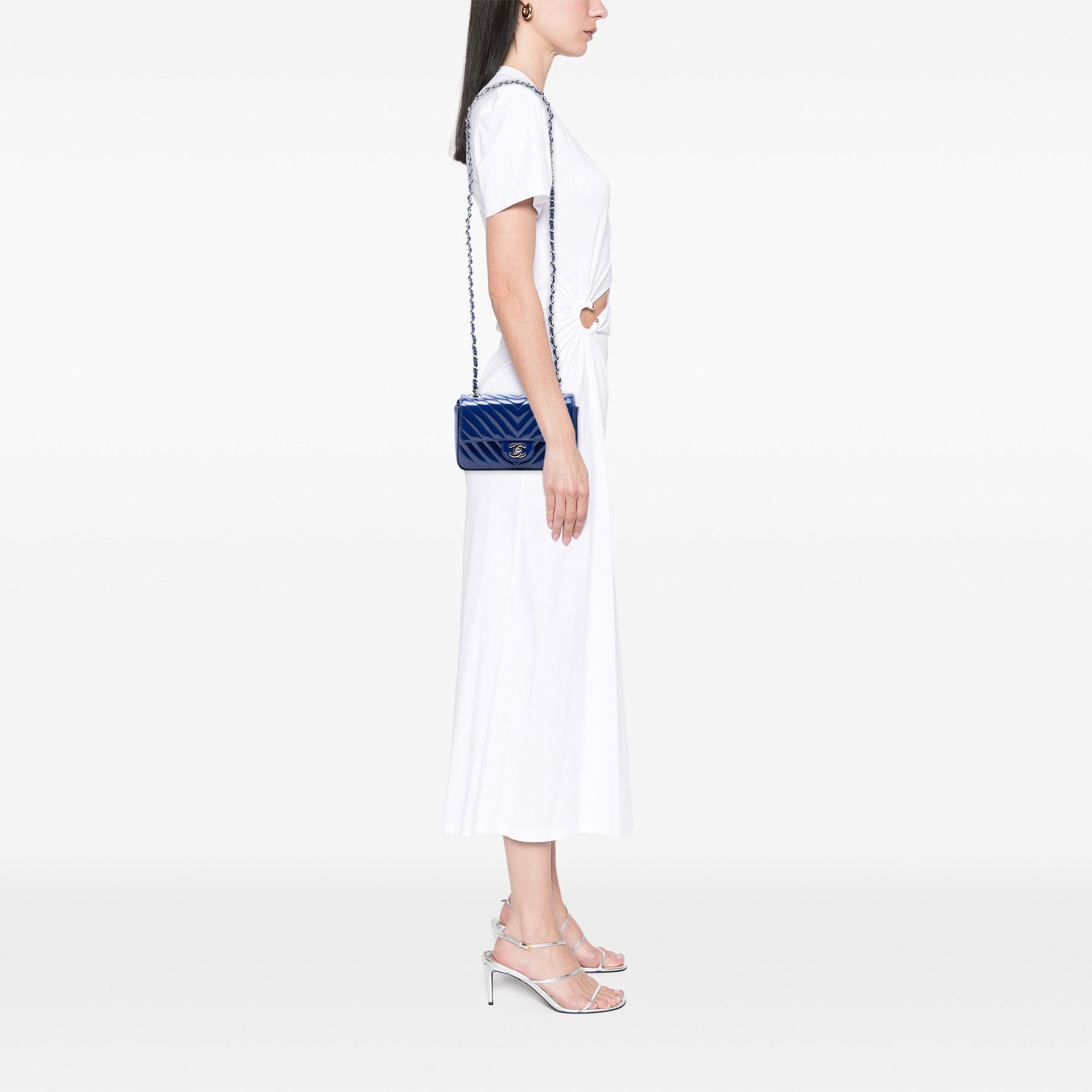 Chanel Chanel Mini Rectangular Classic Chevron Patent Single Flap Size ONE SIZE - 7 Thumbnail