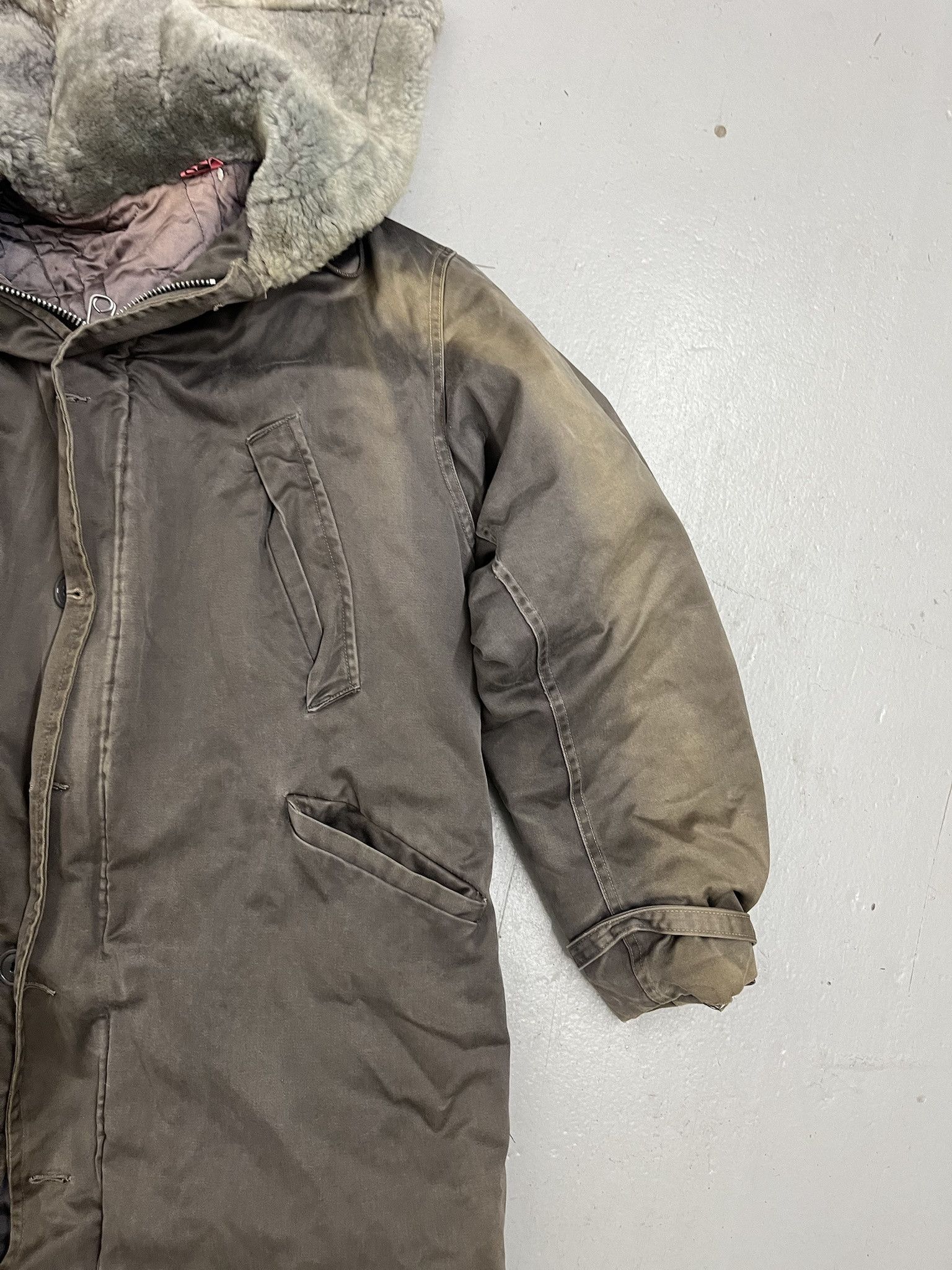 Vintage Vintage 1950s Military B-9 Cold Weather Parka Size L Size US L / EU 52-54 / 3 - 4 Thumbnail
