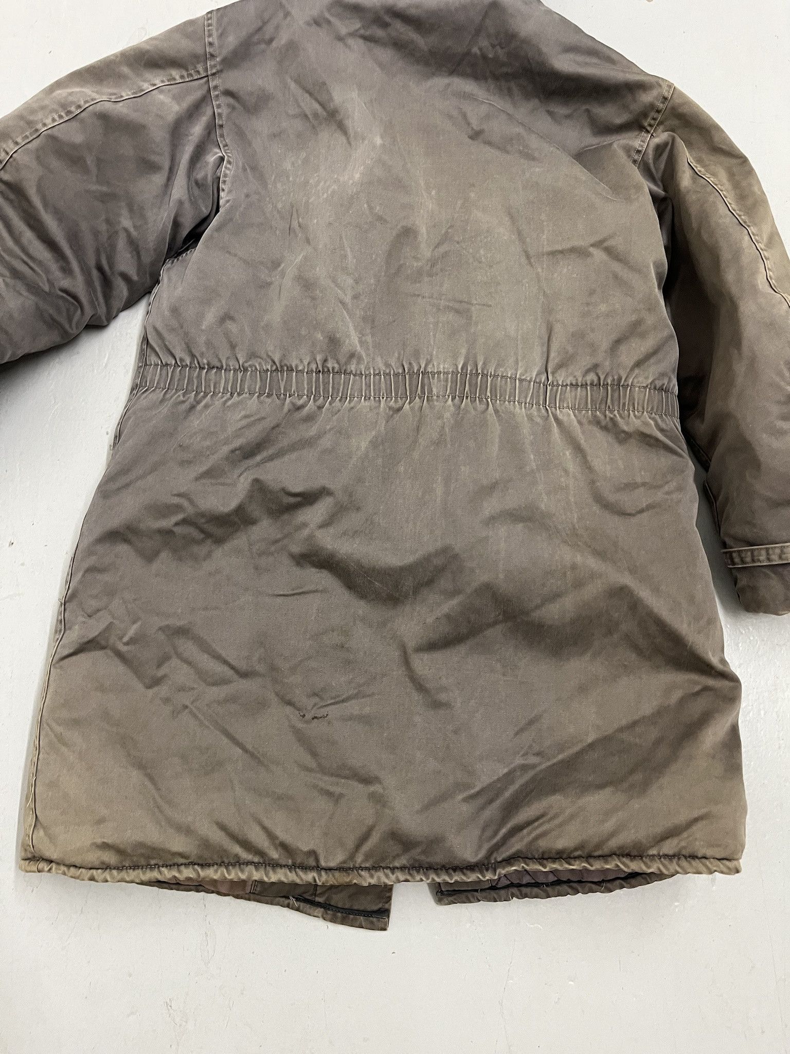 Vintage Vintage 1950s Military B-9 Cold Weather Parka Size L Size US L / EU 52-54 / 3 - 9 Thumbnail