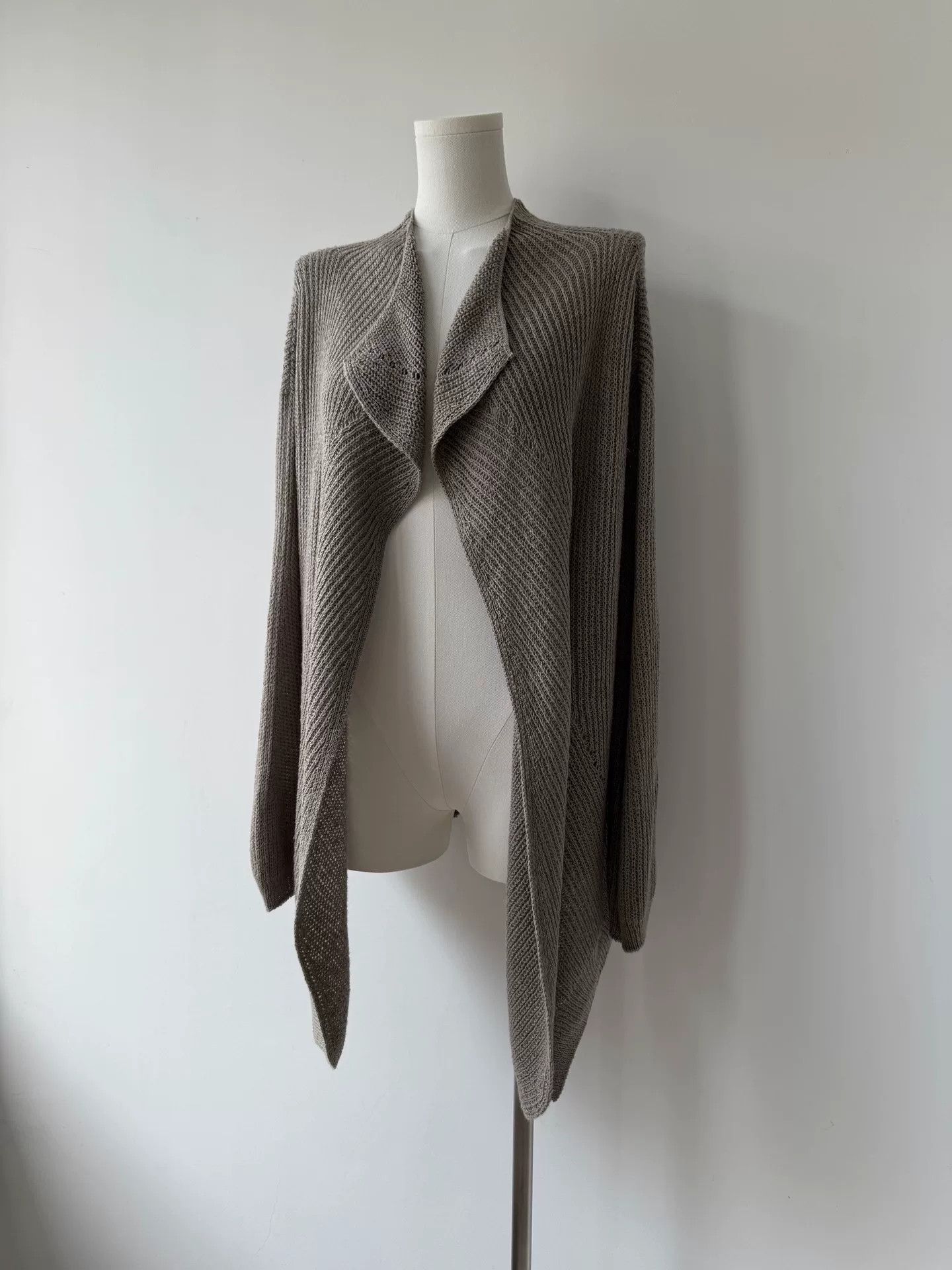 Y's Yohji Yamamoto Knit Cardigan in Beige Size ONE SIZE - 4 Thumbnail